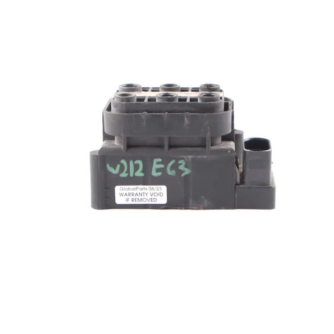 Valve Block AMG Sospensione pneumatica Modulo controlo per Mercedes W212 con numero di parte A2123200558 Mercedes W212 Valve Block AMG Sospensione pneumatica Modulo controlo - SKU A2123200558 - Numero di parte A2123200558