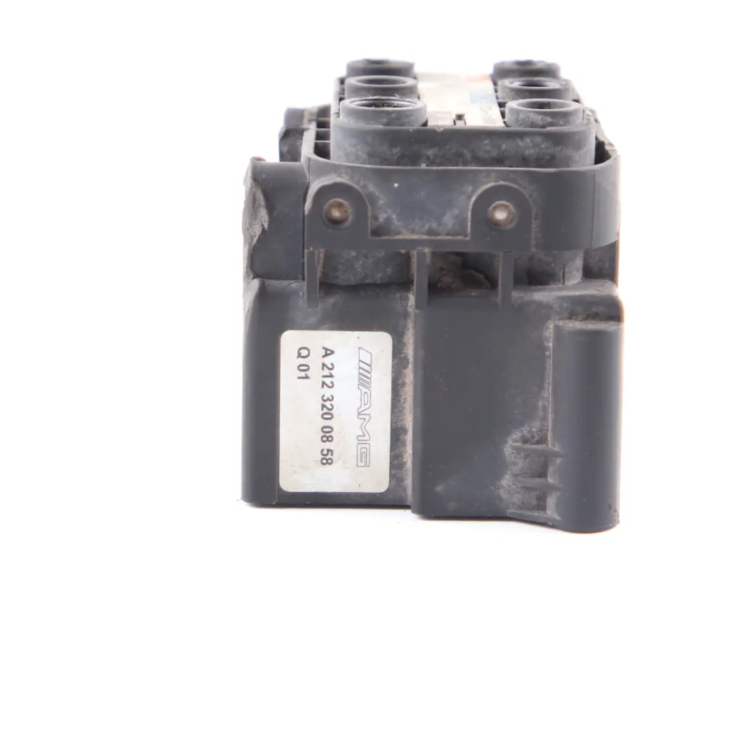 Bloc soupapes Module suspension pneumatique AMG pour Mercedes W212 à propos du numéro de pièce A2123200558 Mercedes W212 Bloc soupapes Module suspension pneumatique AMG - SKU A2123200558 - Numéro de pièce A2123200558