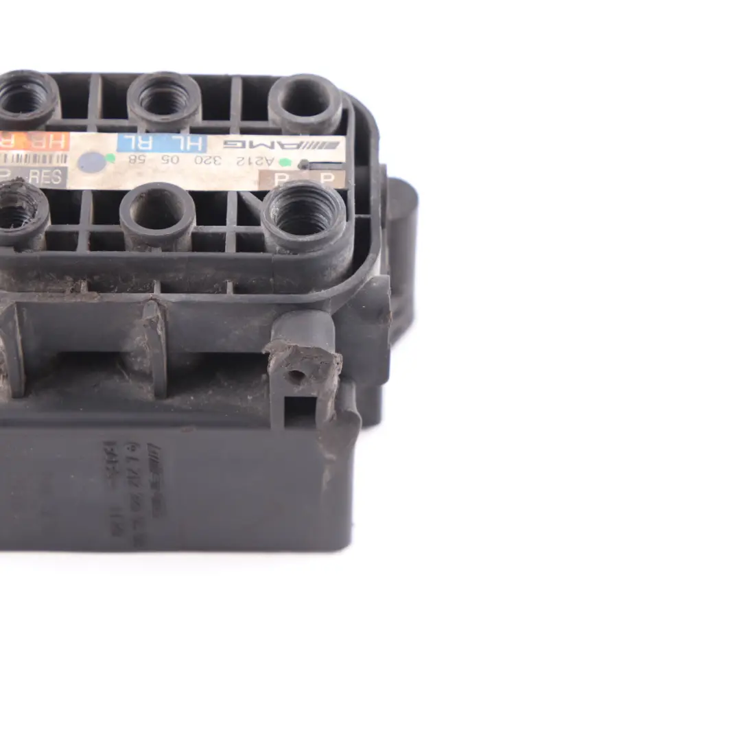 Valve Block AMG Air Suspension Control Unit Module to Mercedes W212 with Part number A2123200558 Mercedes W212 Valve Block AMG Air Suspension Control Unit Module - SKU A2123200558 - Part number A2123200558