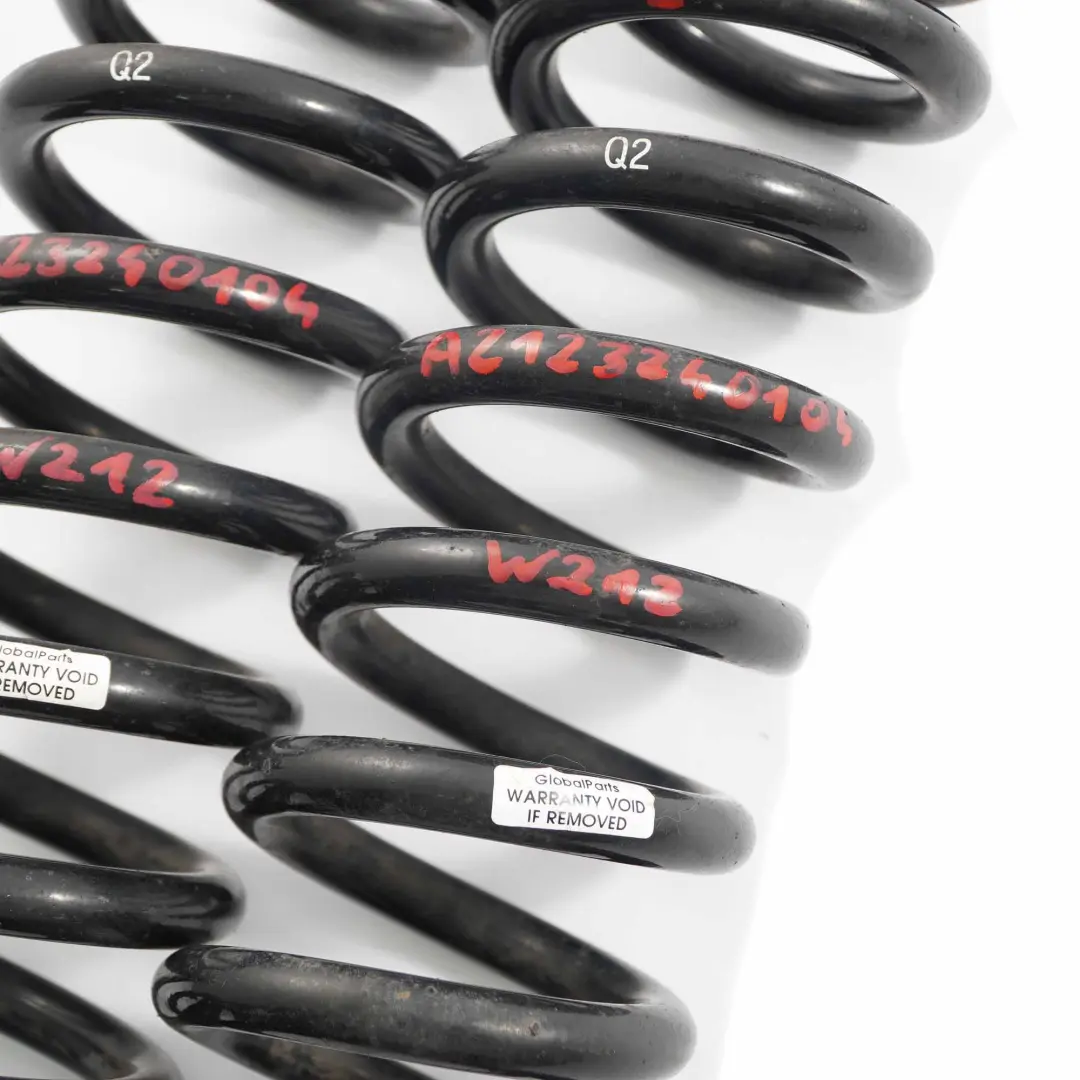 Sprężyny Zawieszenia Tył do Mercedes W212 Sedan o numerze A2123240104 Mercedes W212 Sedan Sprężyny Zawieszenia Tył - SKU A2123240104 - Numer Części A2123240104