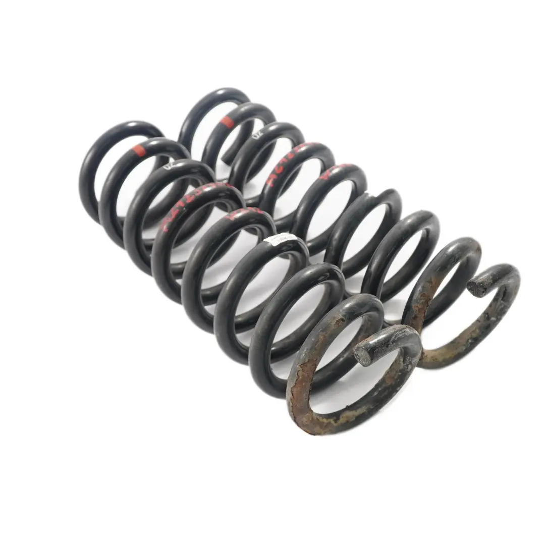 Molla Posteriore Molla Elicoidale per Mercedes W212 con numero di parte A2123240104 Mercedes W212 Molla Posteriore Molla Elicoidale - SKU A2123240104 - Numero di parte A2123240104