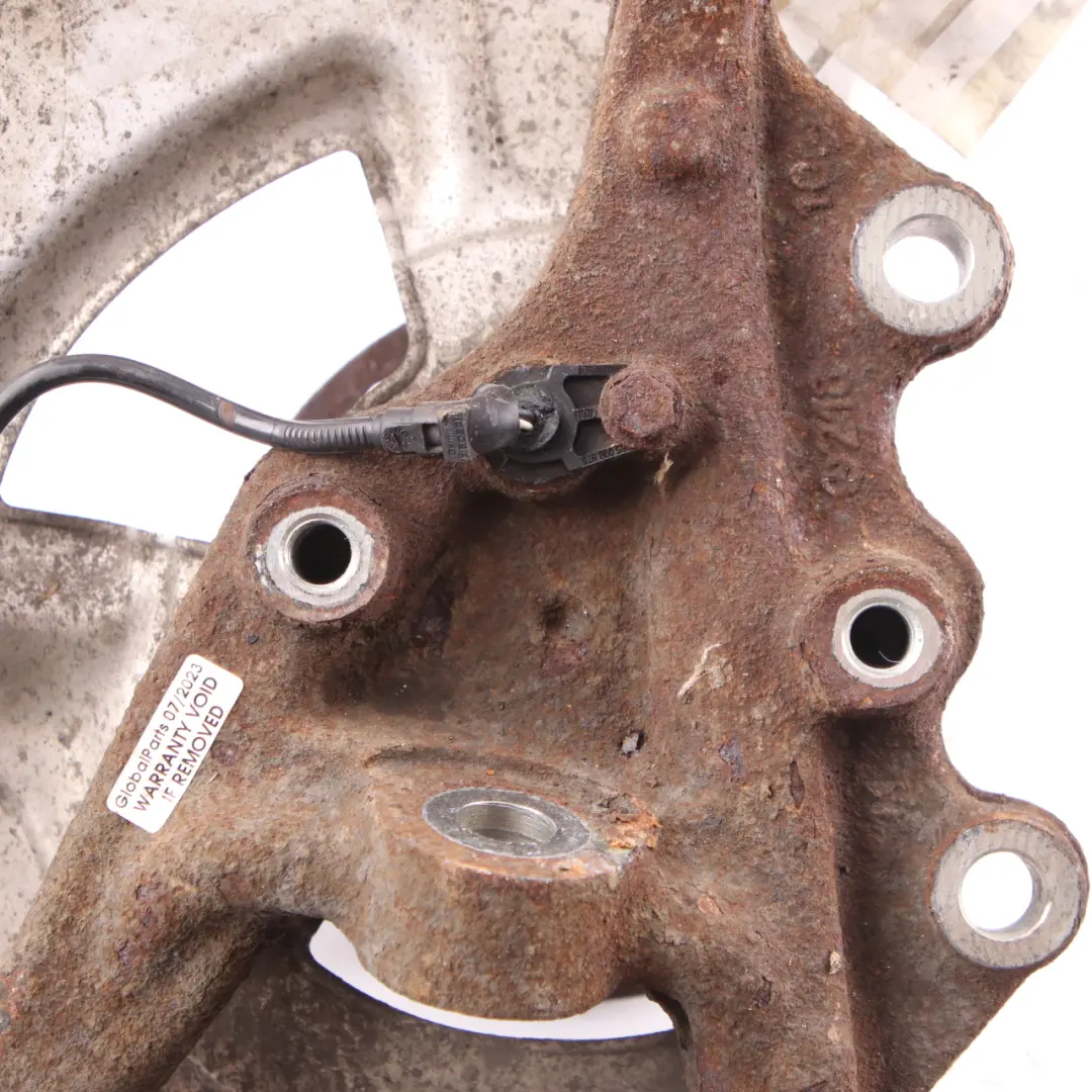 Carrier Mercedes W212 E 63 AMG Front Right O/S Axle Suspension Wheel Hub to Wheel with Part number A2123300220 Wheel Carrier Mercedes W212 E 63 AMG Front Right O/S Axle Suspension Wheel Hub - SKU A2123300220 - Part number A2123300220