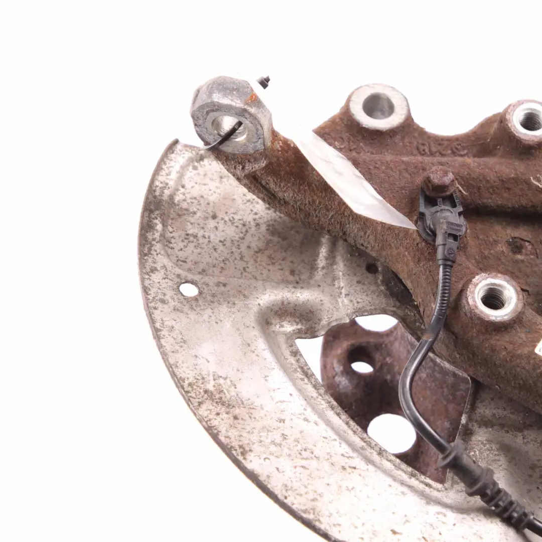 Carrier Mercedes W212 E 63 AMG Front Right O/S Axle Suspension Wheel Hub to Wheel with Part number A2123300220 Wheel Carrier Mercedes W212 E 63 AMG Front Right O/S Axle Suspension Wheel Hub - SKU A2123300220 - Part number A2123300220