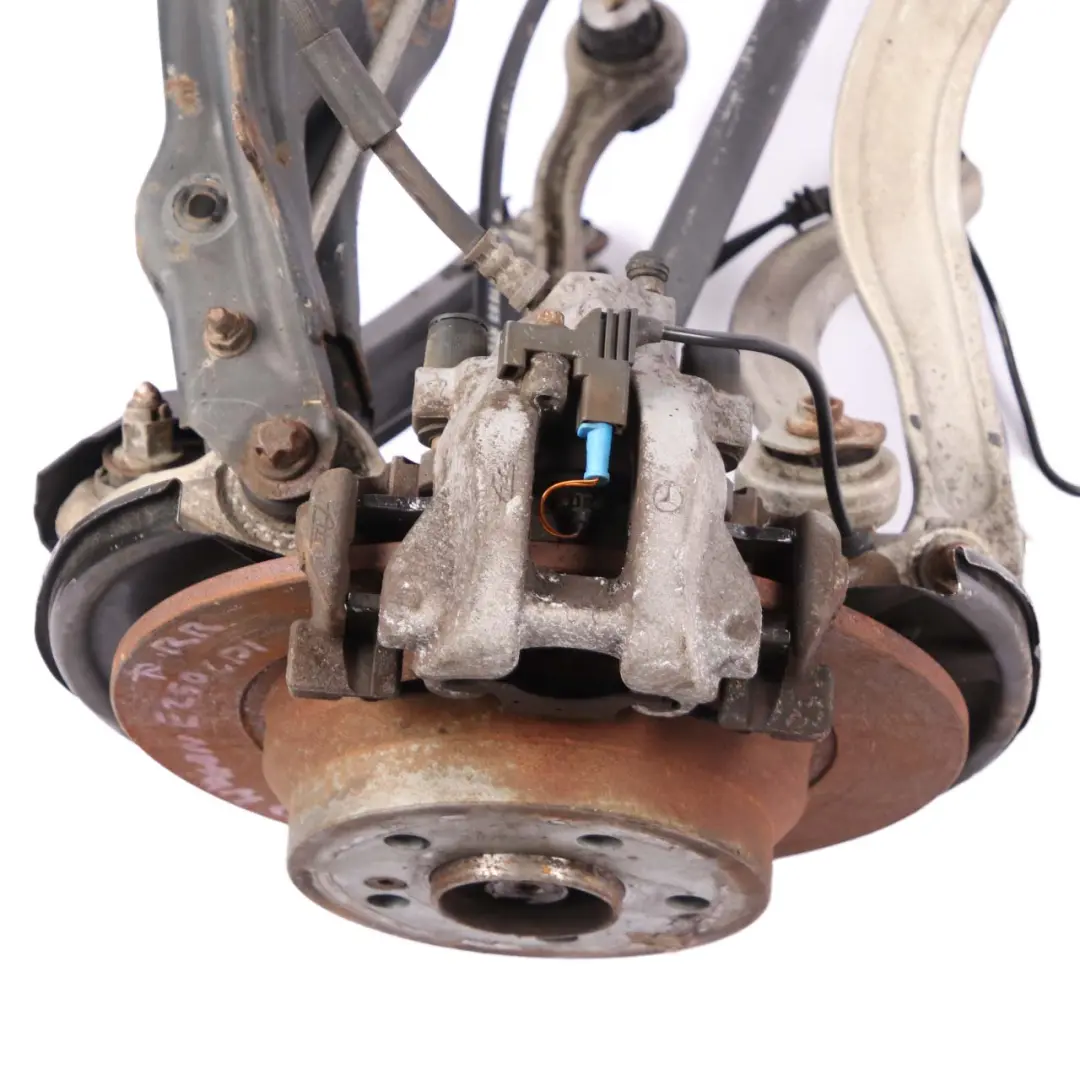 Suspension Jambe Ressort Roue Moyeu Frein Disque pour Mercedes W212 250 CDI à propos du numéro de pièce A2123500241 Mercedes W212 250 CDI Suspension Jambe Ressort Roue Moyeu Frein Disque - SKU A2123500241-1 - Numéro de pièce A2123500241