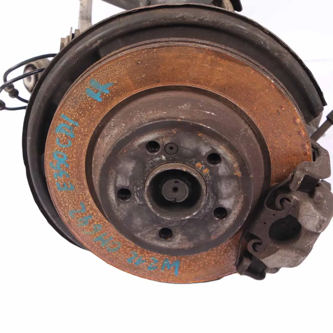 Suspensión Trasera Pierna Rueda Freno Disco Derecho para Mercedes W212 con número de pieza A2123500241 Mercedes W212 Suspensión Trasera Pierna Rueda Freno Disco Derecho - SKU A2123500241-2 - Número de pieza A2123500241