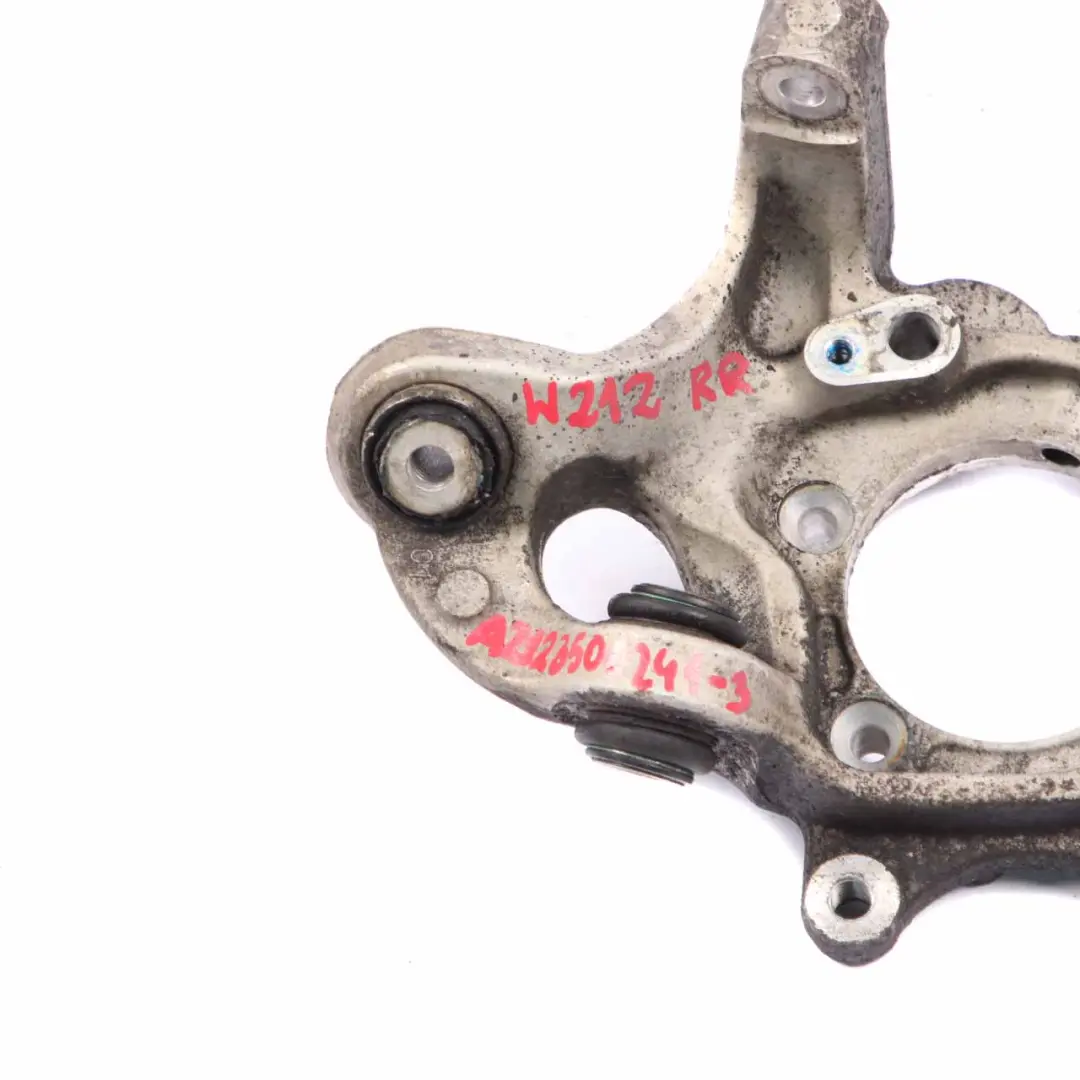 Mercedes W212 Portaruota Posteriore Destro Sospensione Mozzo Ruota - SKU A2123500241-3 - Numero di parte A2123500241