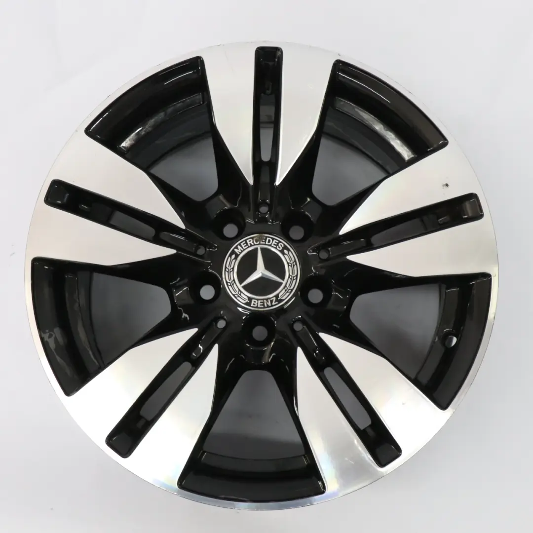 Cerchio in lega nero a 5 doppie razze 16" ET:46 8J per Mercedes W212 con numero di parte A2124010202 Mercedes W212 Cerchio in lega nero a 5 doppie razze 16" ET:46 8J - SKU A2124010202-5 - Numero di parte A2124010202