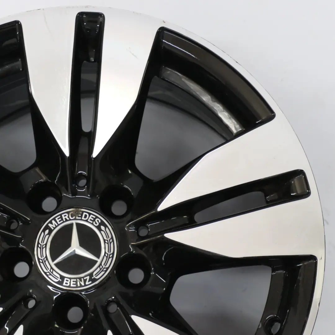 Cerchio in lega nero a 5 doppie razze 16" ET:46 8J per Mercedes W212 con numero di parte A2124010202 Mercedes W212 Cerchio in lega nero a 5 doppie razze 16" ET:46 8J - SKU A2124010202-5 - Numero di parte A2124010202