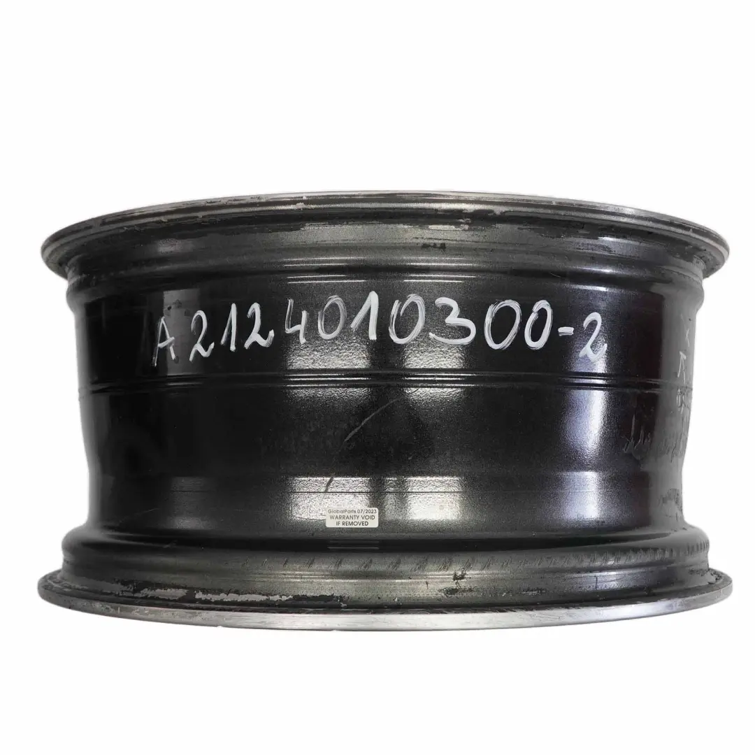 W207 W212 AMG Jante Alu 18" ET:48 8.5J pour Mercedes à propos du numéro de pièce A2124010300 Mercedes W207 W212 AMG Jante Alu 18" ET:48 8.5J - SKU A2124010300-2 - Numéro de pièce A2124010300