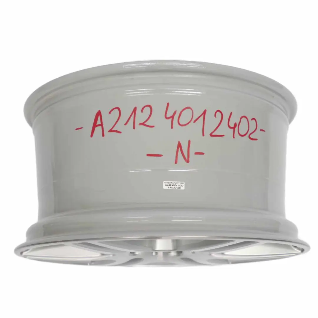 essieu arriere jante en alliage argente 18" ET:54 9J pour Mercedes W212 à propos du numéro de pièce A2124012402 Mercedes W212 essieu arriere jante en alliage argente 18" ET:54 9J - SKU A2124012402 - Numéro de pièce A2124012402