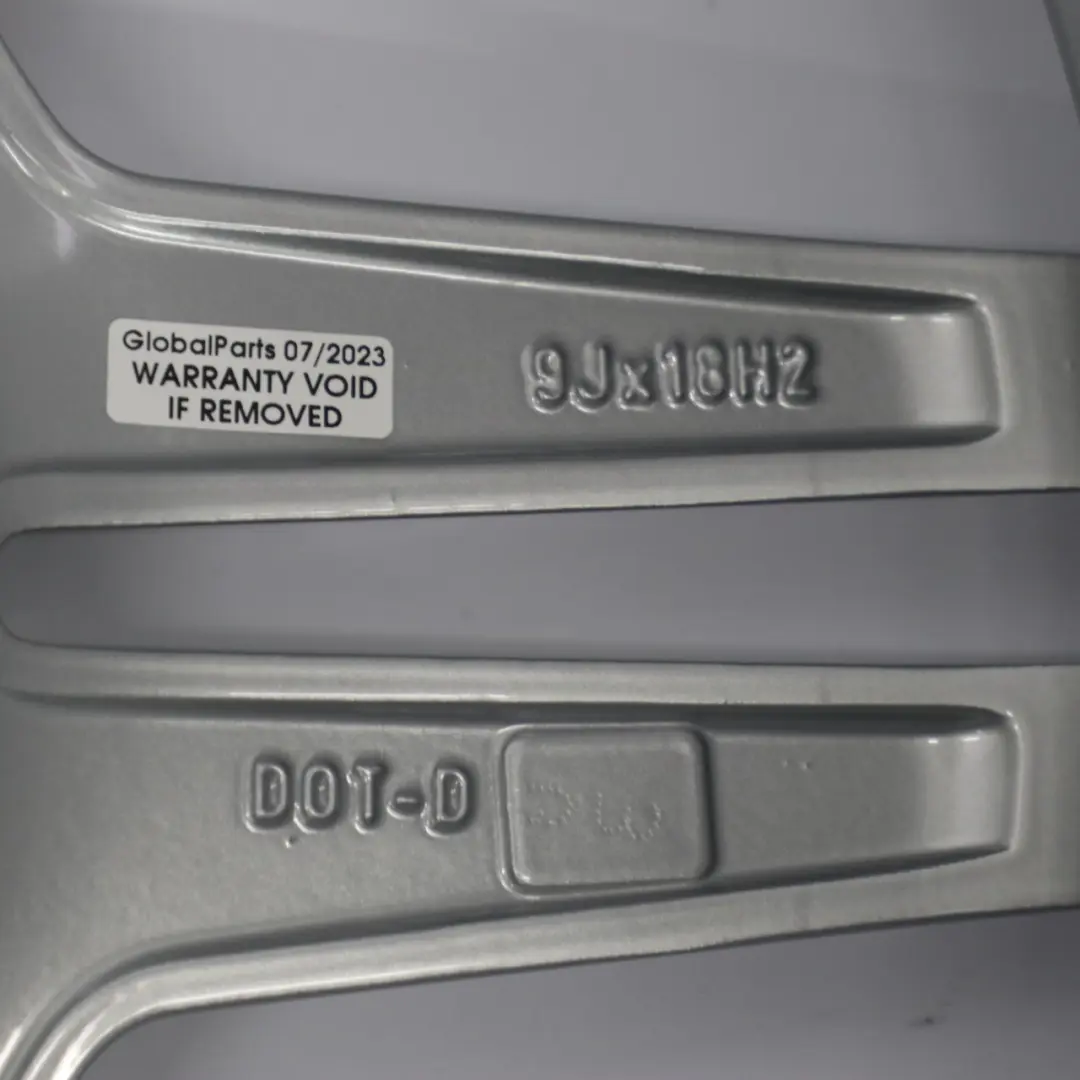  Mercedes-Benz W212 Hinten Silber Alufelge Alu Felge 18" ET:54 9J - SKU A2124012402 - Teilenummer A2124012402