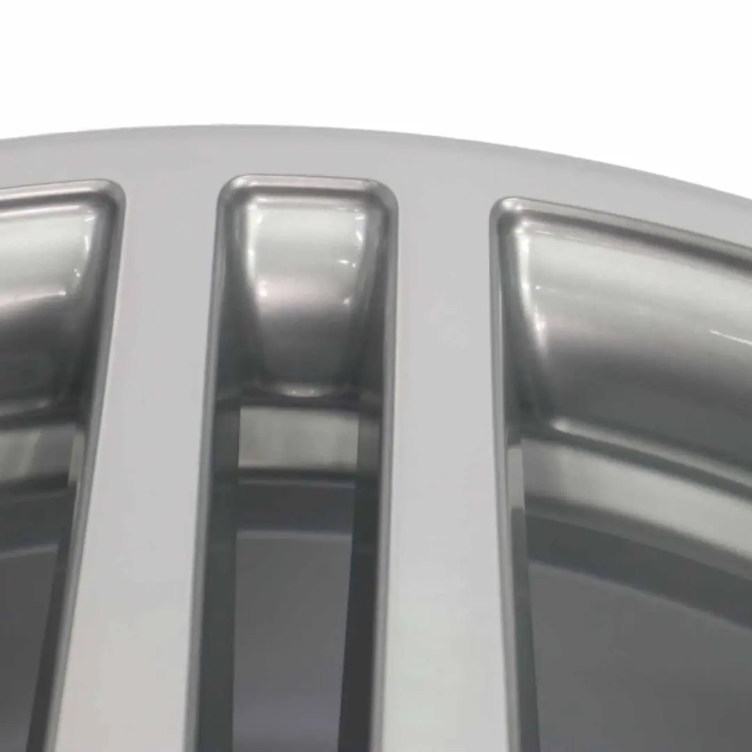 Mercedes W212 essieu arriere jante en alliage argente 18" ET:54 9J - SKU A2124012402 - Numéro de pièce A2124012402