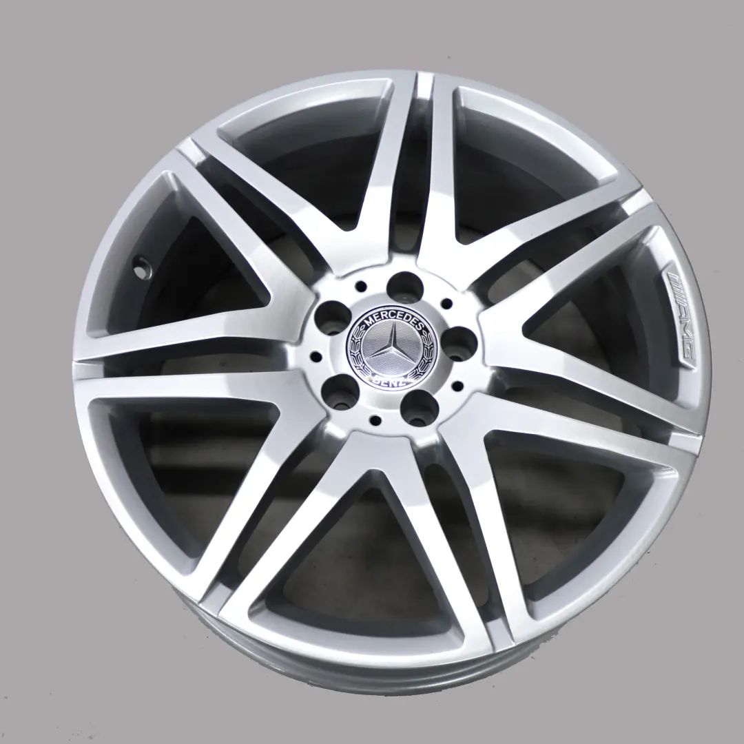  Mercedes-Benz W207 C207 Alliage AluMinium Jante 19" AMG Rayons - SKU A2124014702 - Numéro de pièce A2124014702