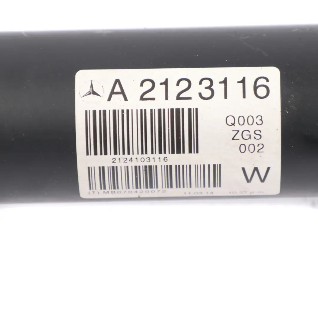 Kardanwelle Antriebswelle OM651 Automatik Getriebe für Mercedes W212 mit Teilenummer A2124103116 Mercedes W212 Kardanwelle Antriebswelle OM651 Automatik Getriebe - SKU A2124103116 - Teilenummer A2124103116