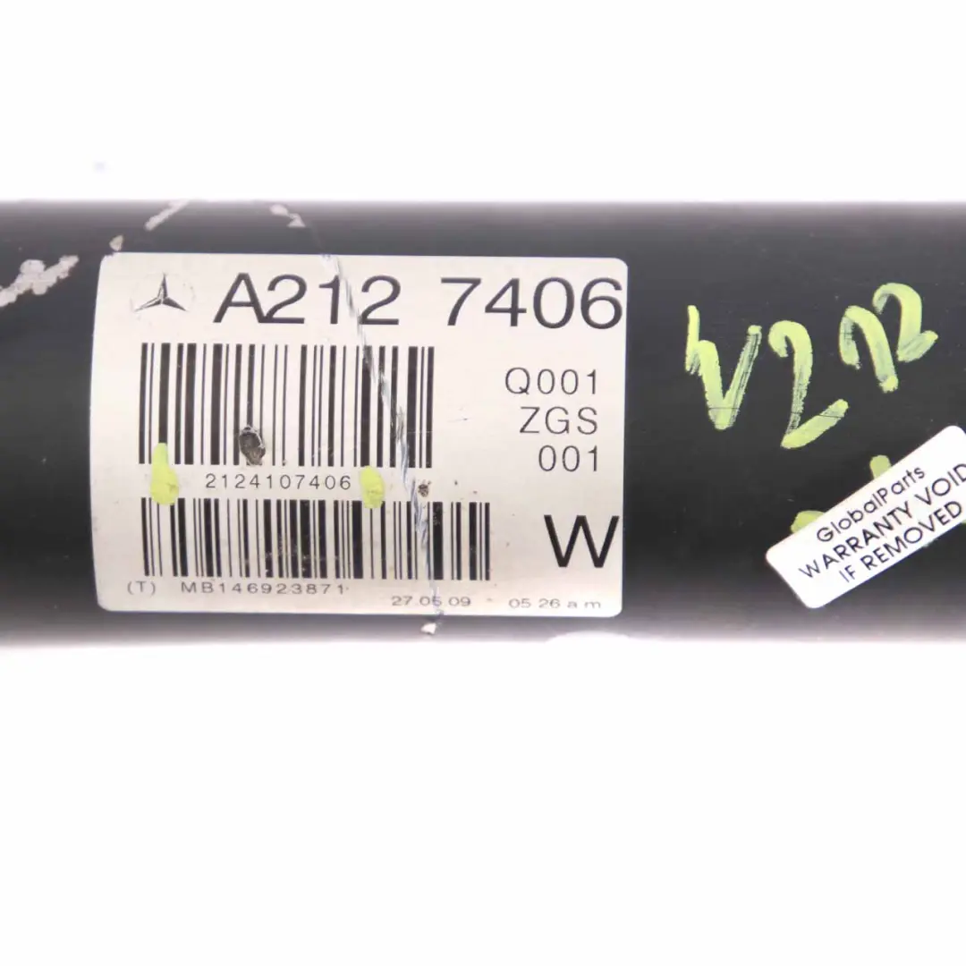 Gelenkwelle Antriebswelle OM642 Automatik Getriebe für Mercedes W212 mit Teilenummer A2124107406 Mercedes W212 Gelenkwelle Antriebswelle OM642 Automatik Getriebe - SKU A2124107406 - Teilenummer A2124107406