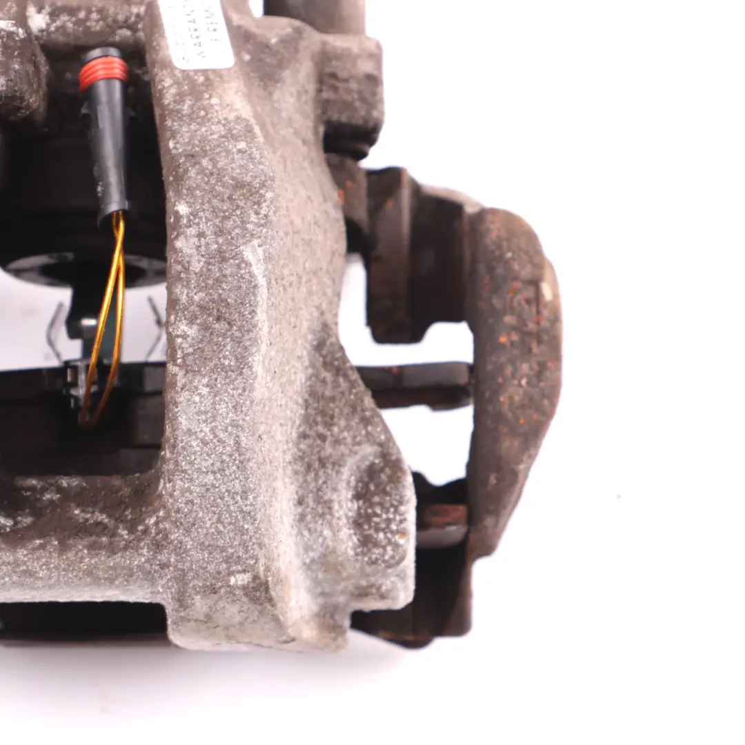 Etrier de frein arrière droit Frein de roue pour Mercedes W212 à propos du numéro de pièce A2124230381 Mercedes W212 Etrier de frein arrière droit Frein de roue - SKU A2124230381 - Numéro de pièce A2124230381