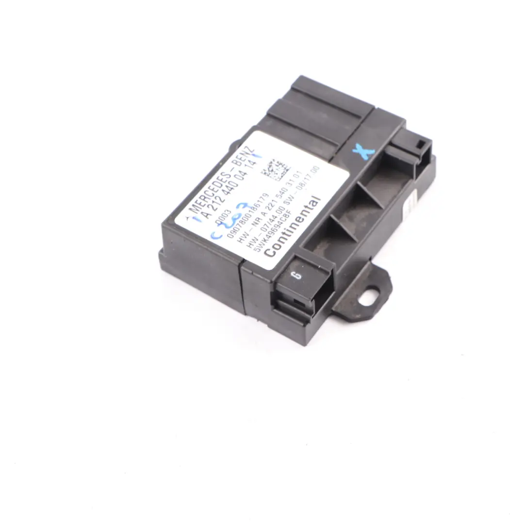 Mercedes C207 W207 W212 Módulo Bomba Combustible Diesel Control ECU - SKU A2124400414 - Número de pieza A2124400414