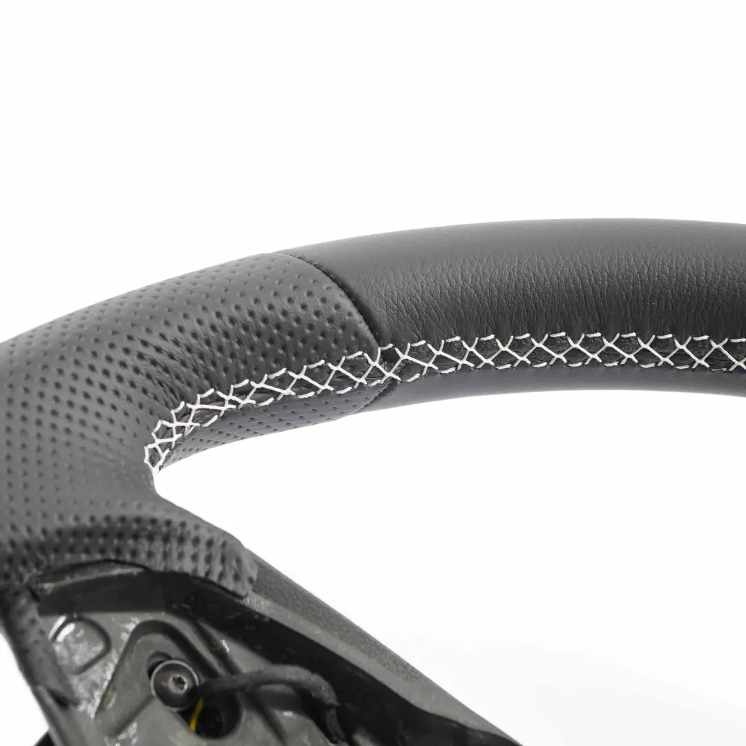 NUOVO in Pelle Nera con Fili Bianchi Comandi a Paddle per Mercedes W212 Volante con numero di parte A2124600403 Mercedes W212 Volante NUOVO in Pelle Nera con Fili Bianchi Comandi a Paddle - SKU A2124600403-1 - Numero di parte A2124600403