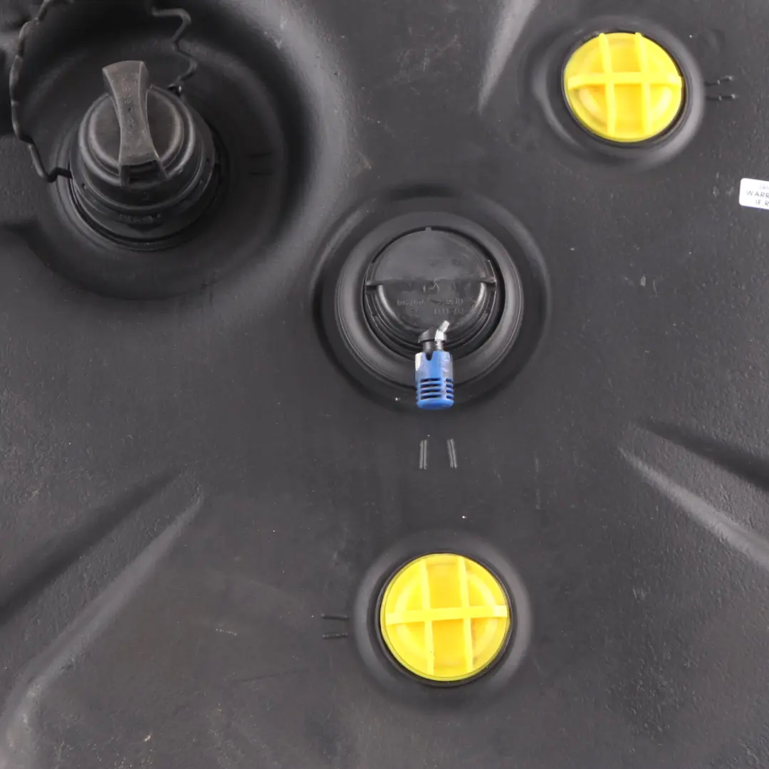  Serbatoio Additivo Mercedes W207 W212 Bluetec Adblue Diesel - SKU A2124700200 - Numero di parte A2124700200