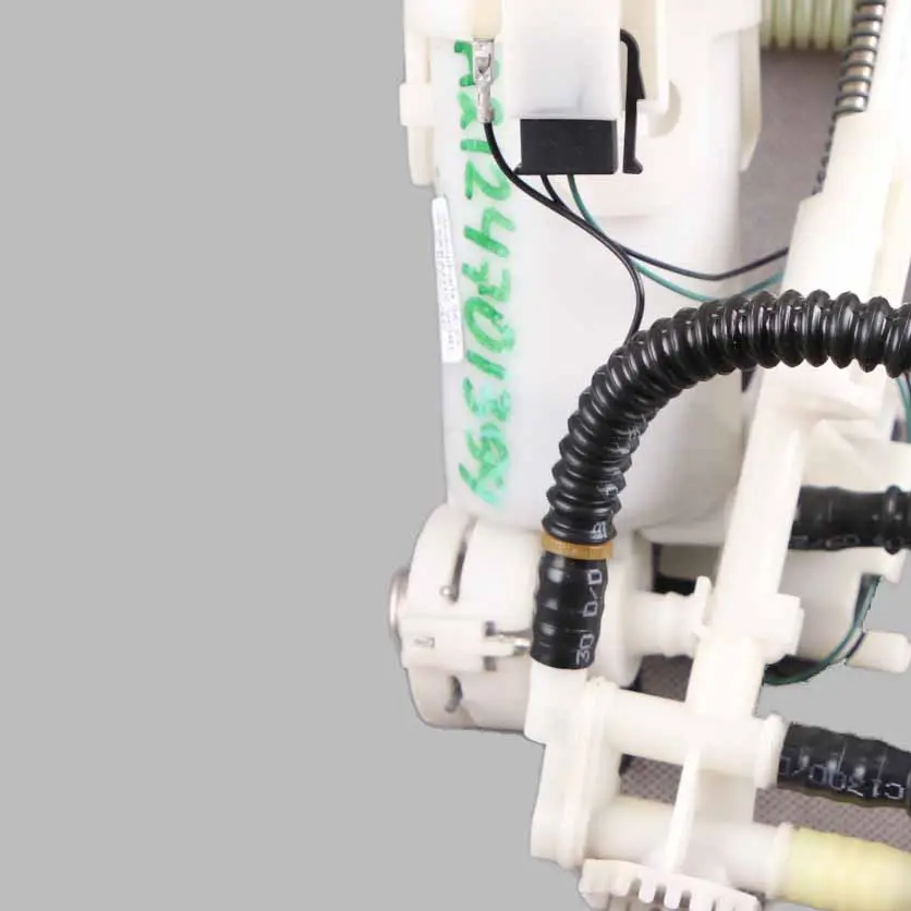 Mercedes W204 W212 M271 Kraftstoff Pumpe Benzinsender Liefereinheit - SKU A2124701394 - Teilenummer A2124701394