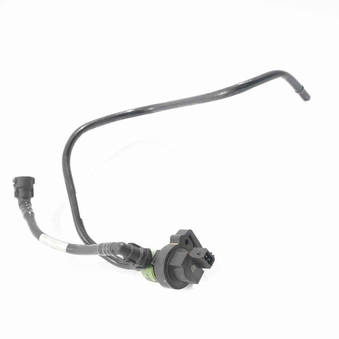Mercedes Benz Clase C S203 W203 Válvula purga bomba regeneración combustible - SKU A2124702393 - Número de pieza A2124702393