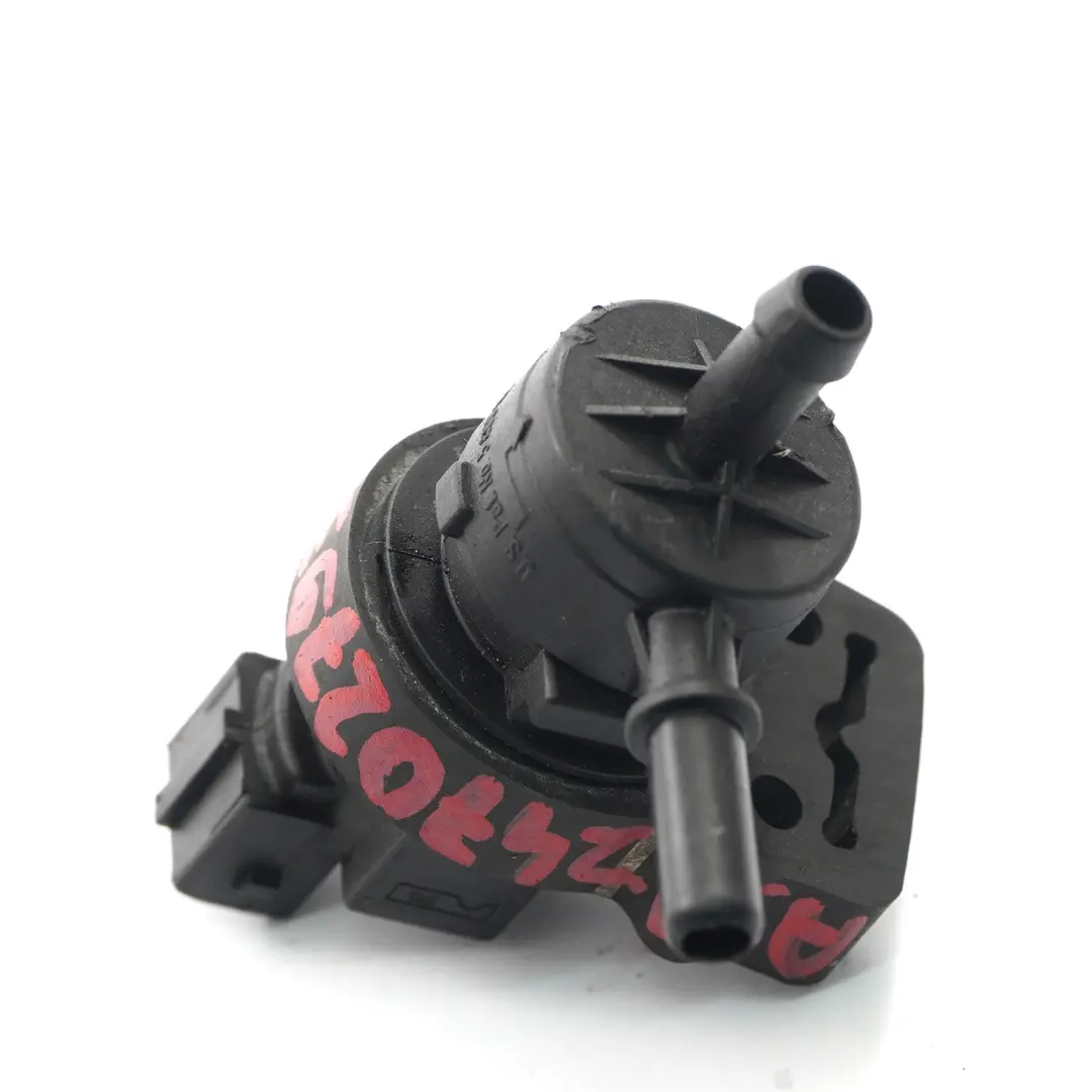 Valvola di spurgo Mercedes W164 Valvola di rigenerazione Evaporazione carburante per con numero di parte A2124702793 Valvola di spurgo Mercedes W164 Valvola di rigenerazione Evaporazione carburante - SKU A2124702793 - Numero di parte A2124702793