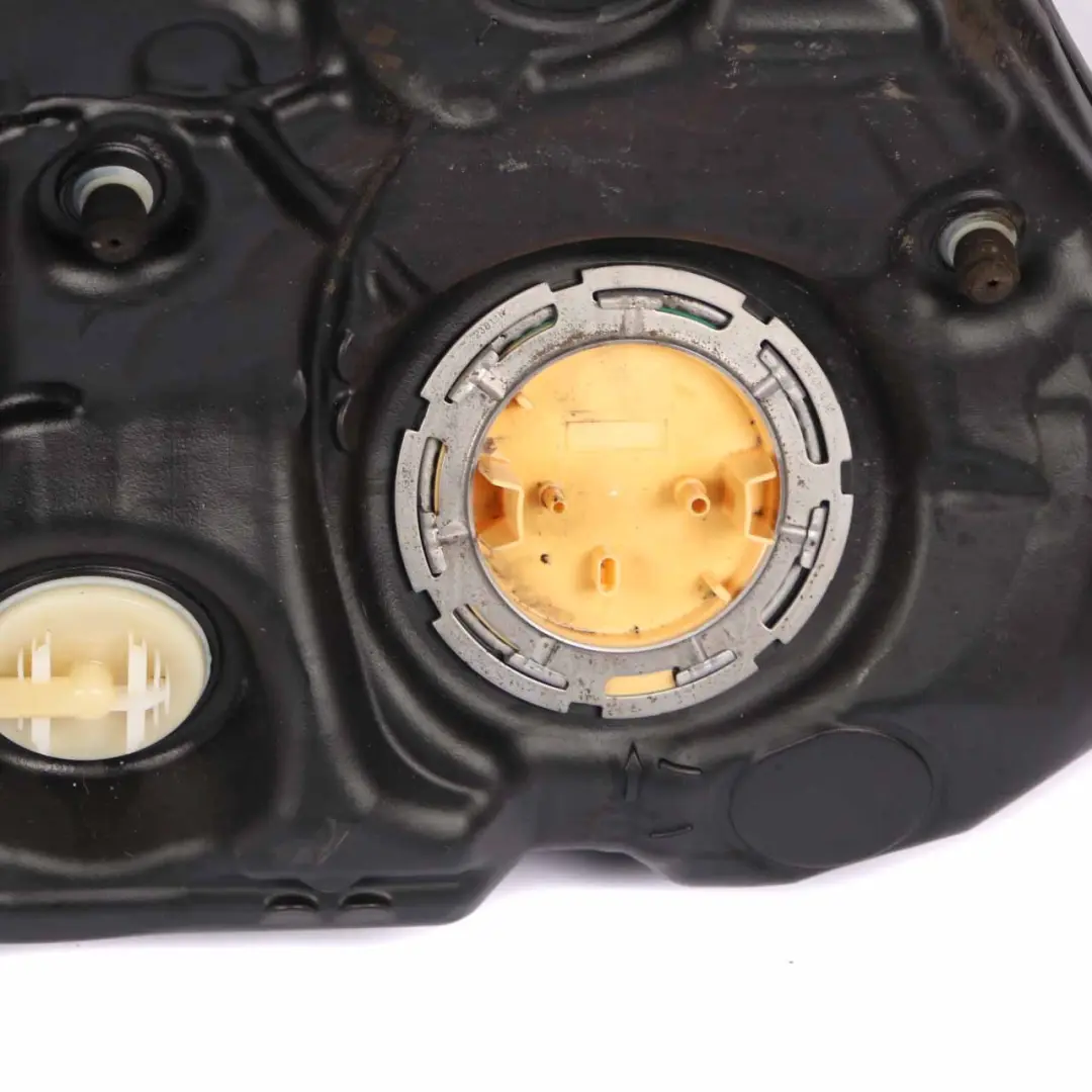 Kraftstofftank Diesel OM642 OM651 80L Sendeeinheit für Mercedes W212 mit Teilenummer A2124707701 Mercedes W212 Kraftstofftank Diesel OM642 OM651 80L Sendeeinheit - SKU A2124707701 - Teilenummer A2124707701