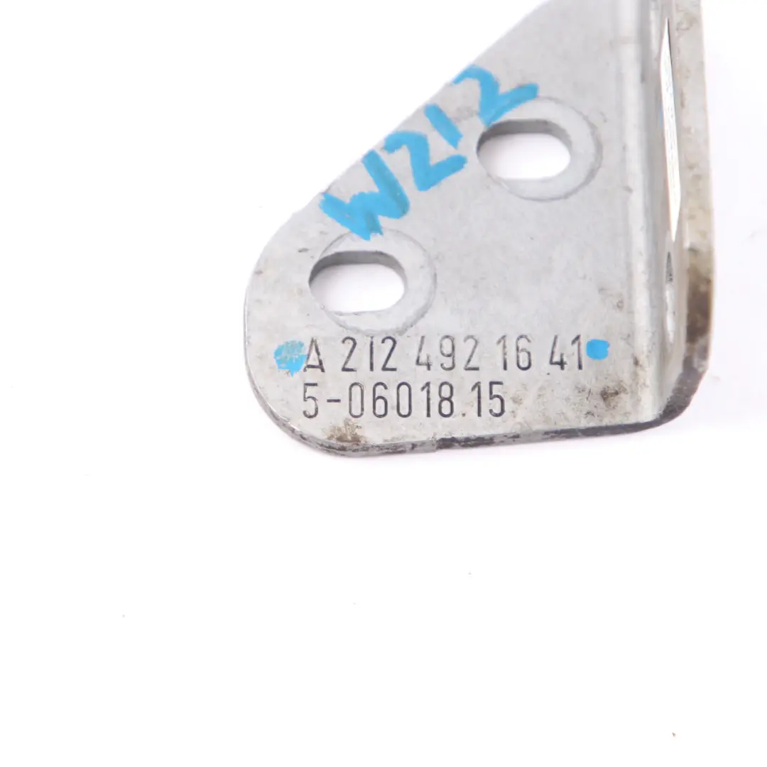 Support d'Echappement Plaque Base Essence A1684923141 pour Mercedes W168 à propos du numéro de pièce A2124921641 Mercedes W168 Support d'Echappement Plaque Base Essence A1684923141 - SKU A2124921641 - Numéro de pièce A2124921641