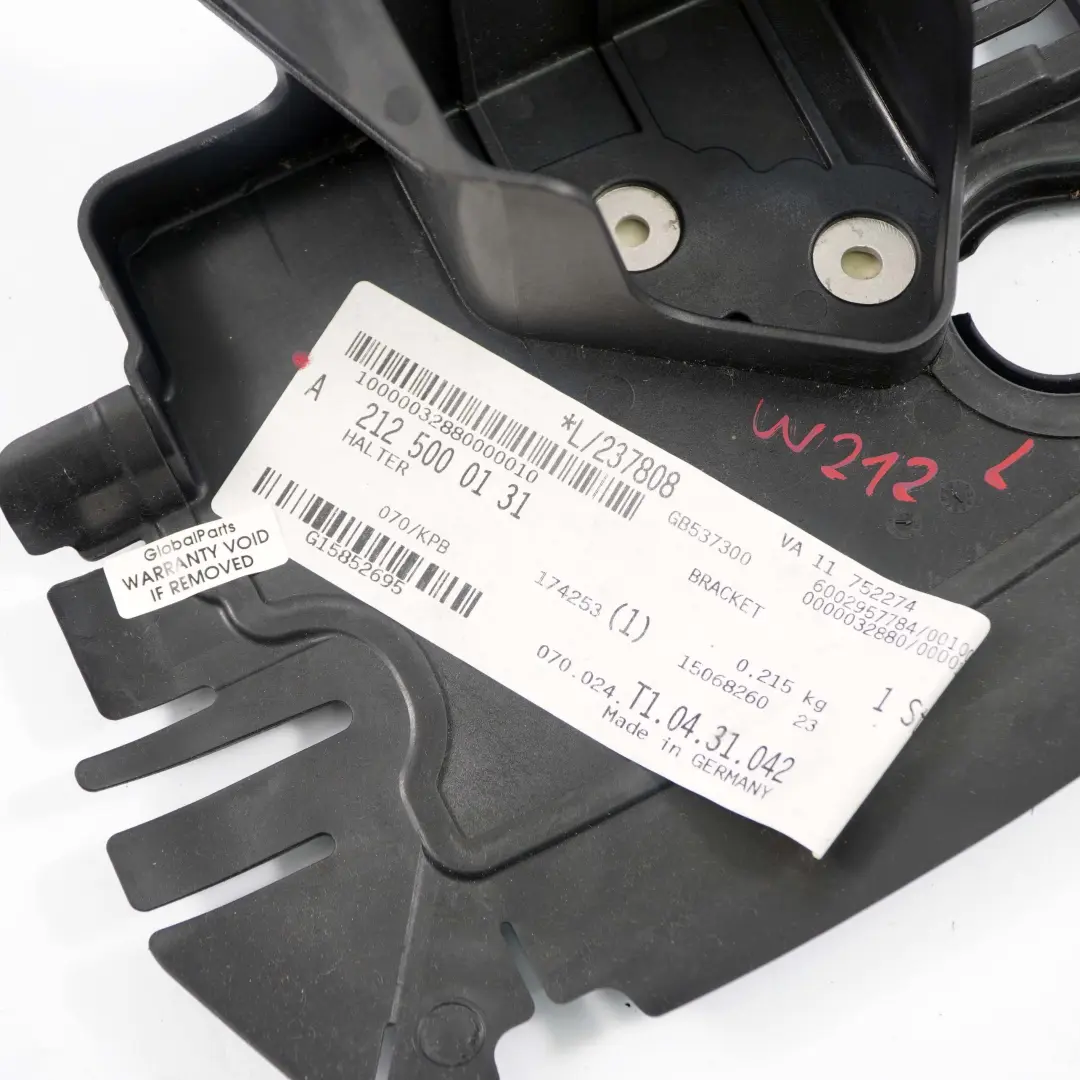 Mercedes-Benz C E Klasse W204 W212 Ölkühler Halterung Vorne Links für mit Teilenummer A2125000131 Mercedes-Benz C E Klasse W204 W212 Ölkühler Halterung Vorne Links - SKU A2125000131 - Teilenummer A2125000131