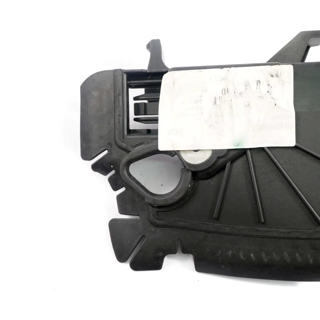 Mercedes W204 W212 Radiador Aceite Soporte Montaje Izquierda - SKU A2125000131 - Número de pieza A2125000131