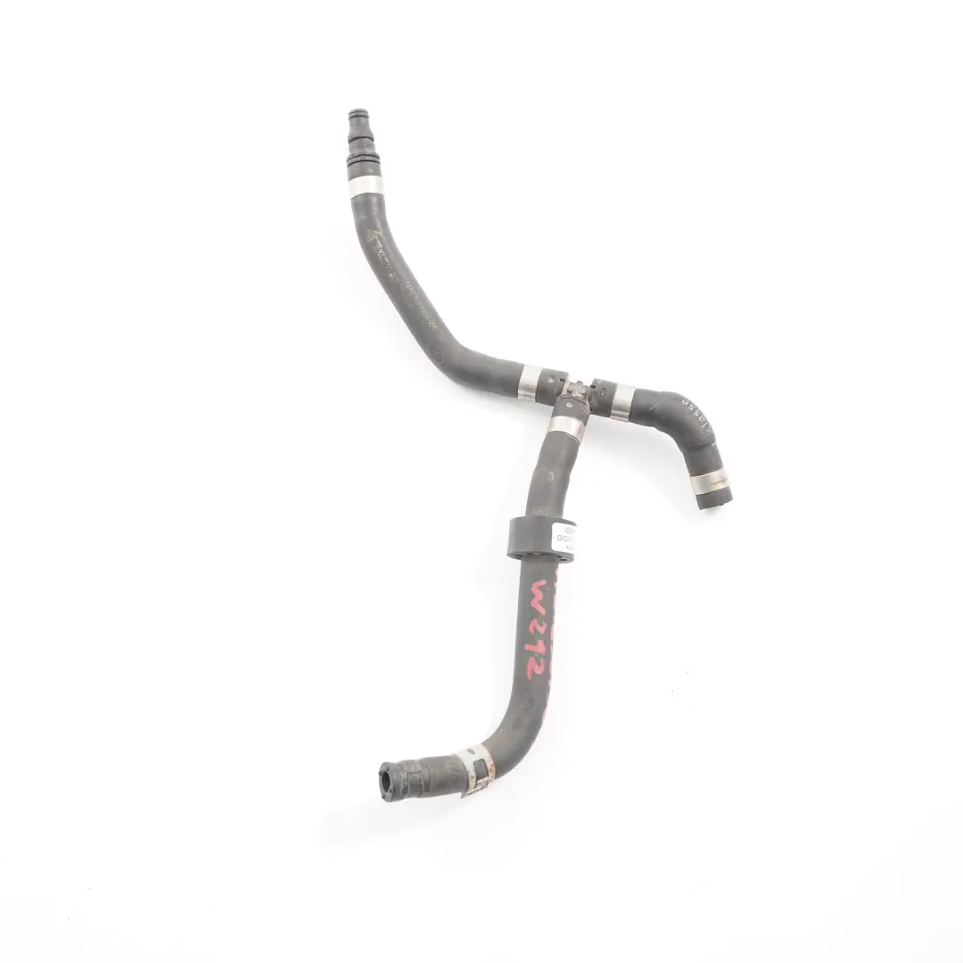 OM651 Serbatoio Espansione Pompa Acqua Tubo Inferiore per Mercedes W212 con numero di parte A2125013625 Mercedes W212 OM651 Serbatoio Espansione Pompa Acqua Tubo Inferiore - SKU A2125013625 - Numero di parte A2125013625