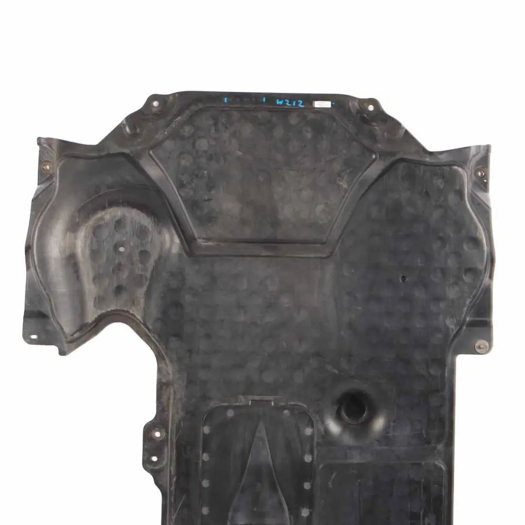 Revêtement Plancher Essieu Avant pour Mercedes W212 à propos du numéro de pièce A2463520391 Mercedes W212 Revêtement Plancher Essieu Avant - SKU A2125201723 - Numéro de pièce A2463520391