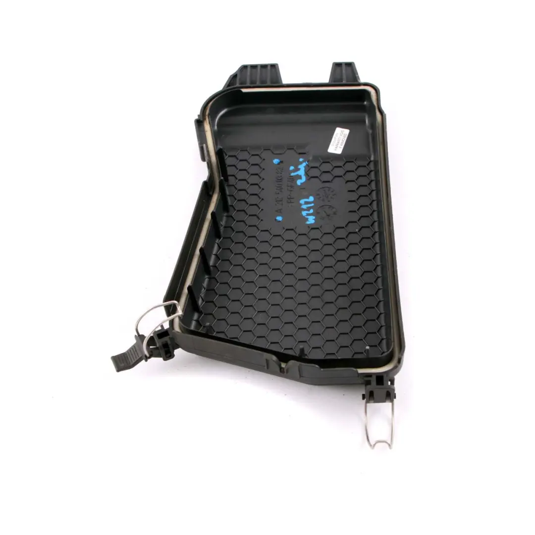 Couvercle De Boîte À Fusibles Panneau De Garniture pour Mercedes W212 à propos du numéro de pièce A2125400382 Mercedes W212 Couvercle De Boîte À Fusibles Panneau De Garniture - SKU A2125400382 - Numéro de pièce A2125400382