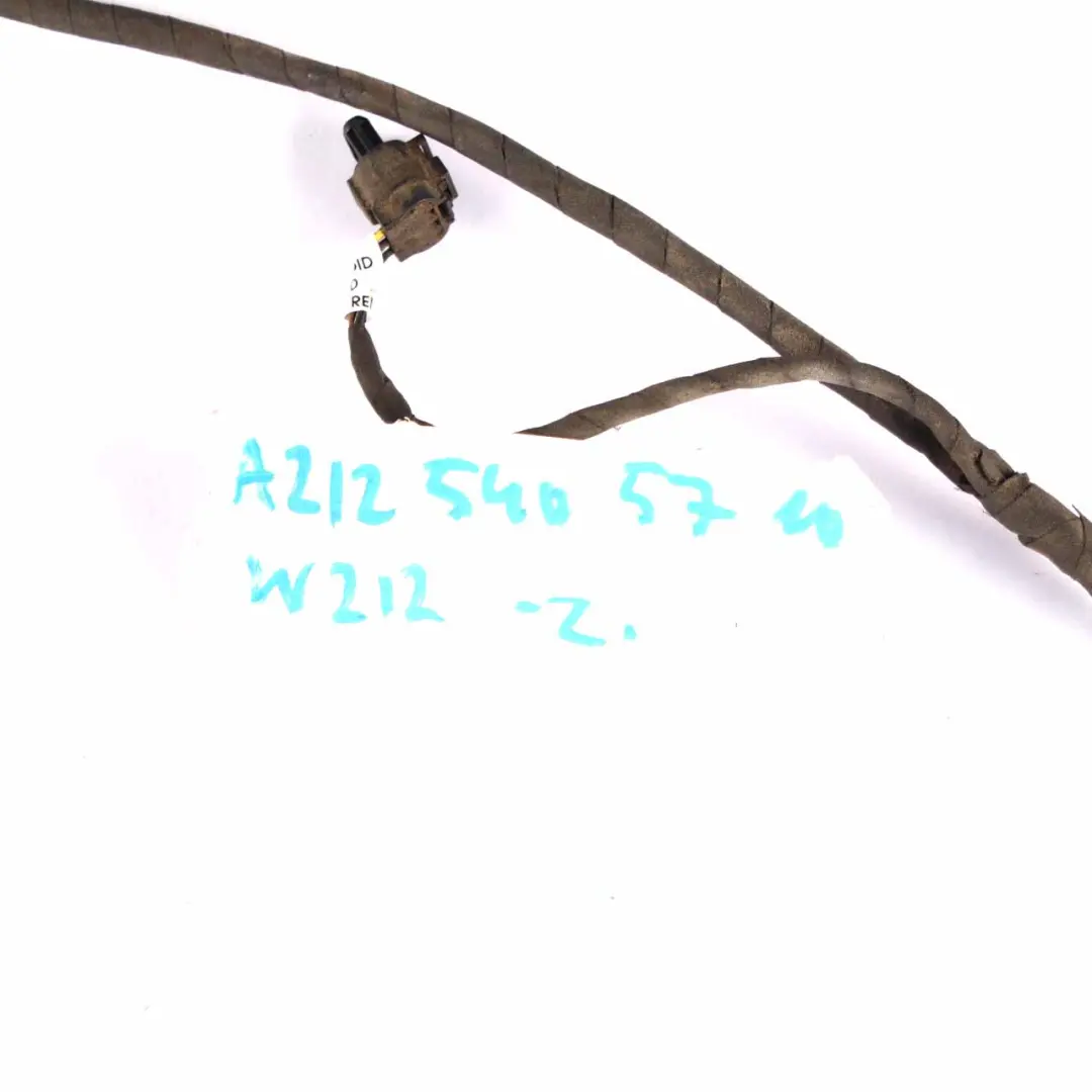 Cablaggio PDC Parktronic Cavo Sensore di Parcheggio Posteriore per Mercedes W212 con numero di parte A2125405710 Mercedes W212 Cablaggio PDC Parktronic Cavo Sensore di Parcheggio Posteriore - SKU A2125405710 - Numero di parte A2125405710