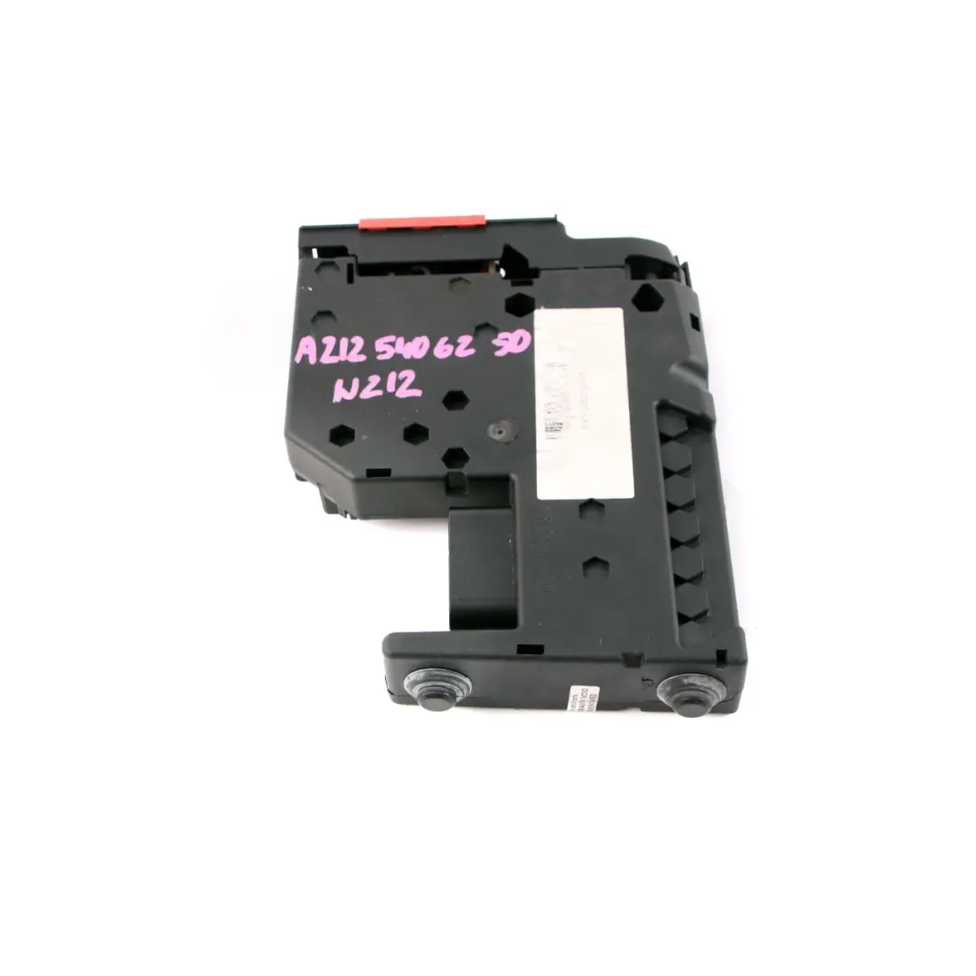 Mercedes-Benz W212 SAM Sicherung Box Relais Steuerung Einheit für mit Teilenummer A2125406250 Mercedes-Benz W212 SAM Sicherung Box Relais Steuerung Einheit - SKU A2125406250 - Teilenummer A2125406250