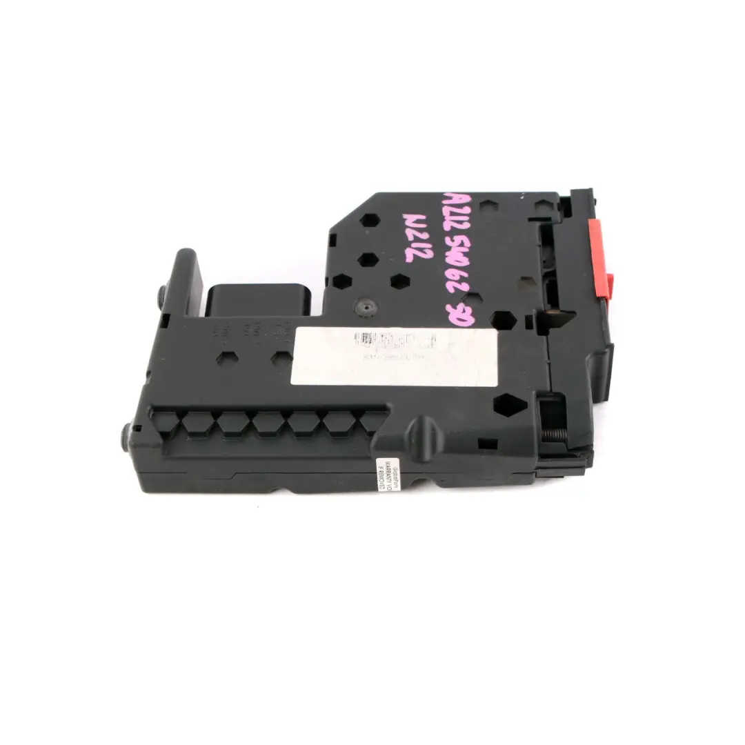 Mercedes-Benz W212 SAM Caja de Fusibles Rele Unidad de Control para con número de pieza A2125406250 Mercedes-Benz W212 SAM Caja de Fusibles Rele Unidad de Control - SKU A2125406250 - Número de pieza A2125406250