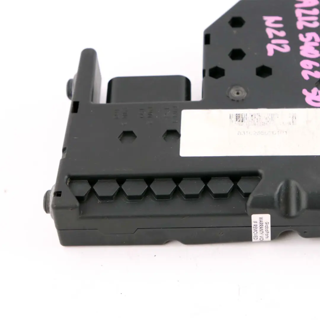 SAM Fusibile Scatola Prefusibile Rele Unita Controllo per Mercedes W212 con numero di parte A2125406250 Mercedes W212 SAM Fusibile Scatola Prefusibile Rele Unita Controllo - SKU A2125406250 - Numero di parte A2125406250