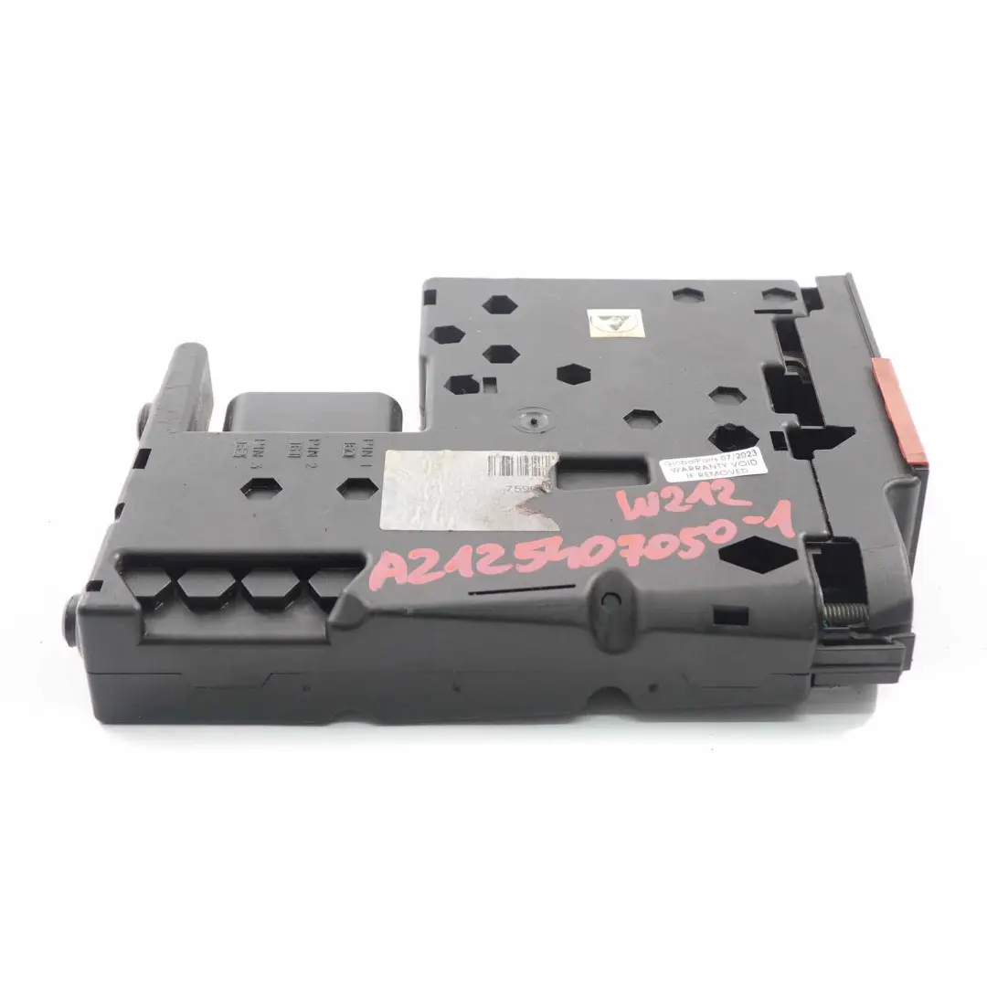 Mercedes W212 Caja Fusibles Unidad Control Distribución Eléctrica - SKU A2125407050-1 - Número de pieza A2125407050