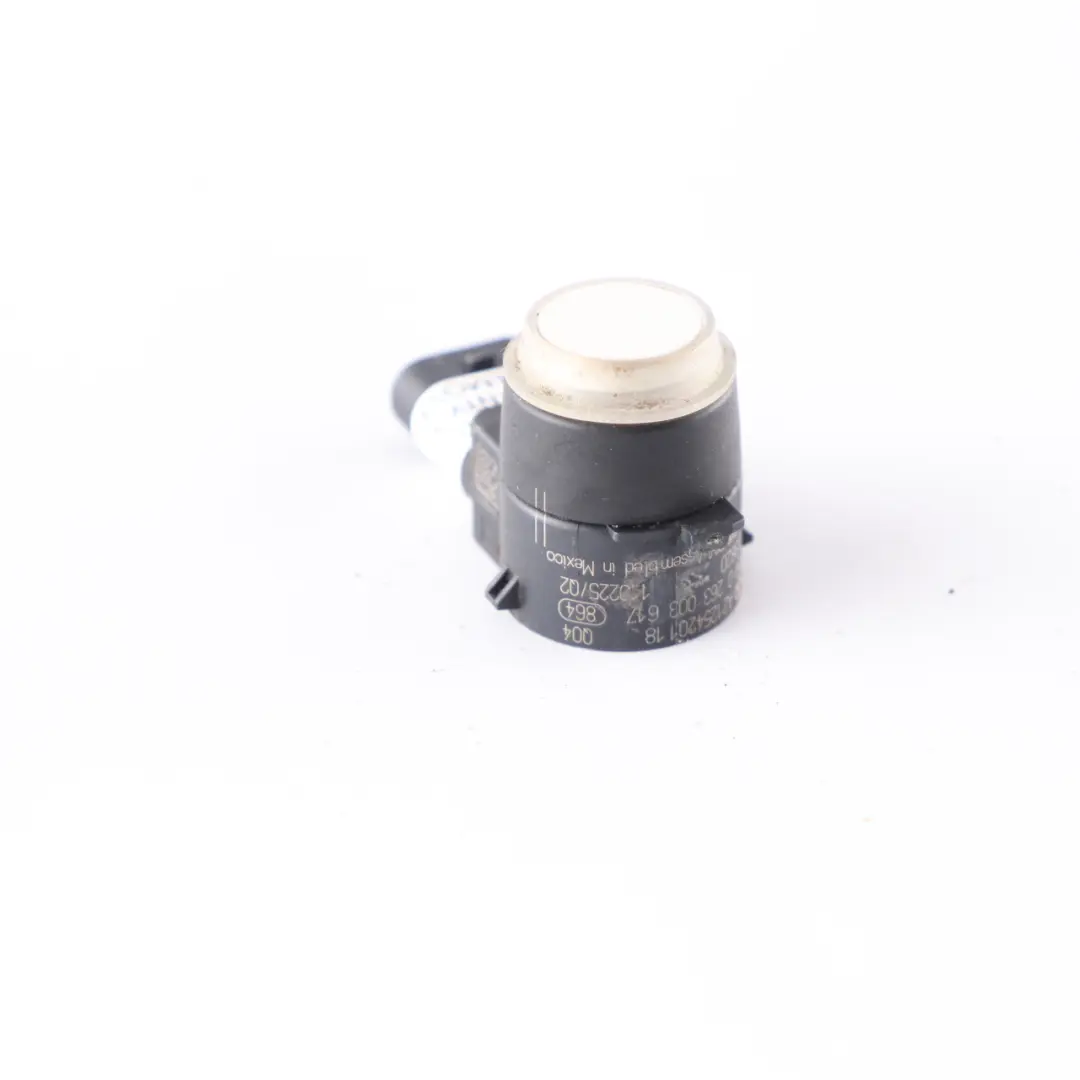 PDC Sensor Einparkhilfe vorne Iridium Silber für Mercedes W204 W212 mit Teilenummer A2125420118 Mercedes W204 W212 PDC Sensor Einparkhilfe vorne Iridium Silber - SKU A2125420118-DWM - Teilenummer A2125420118