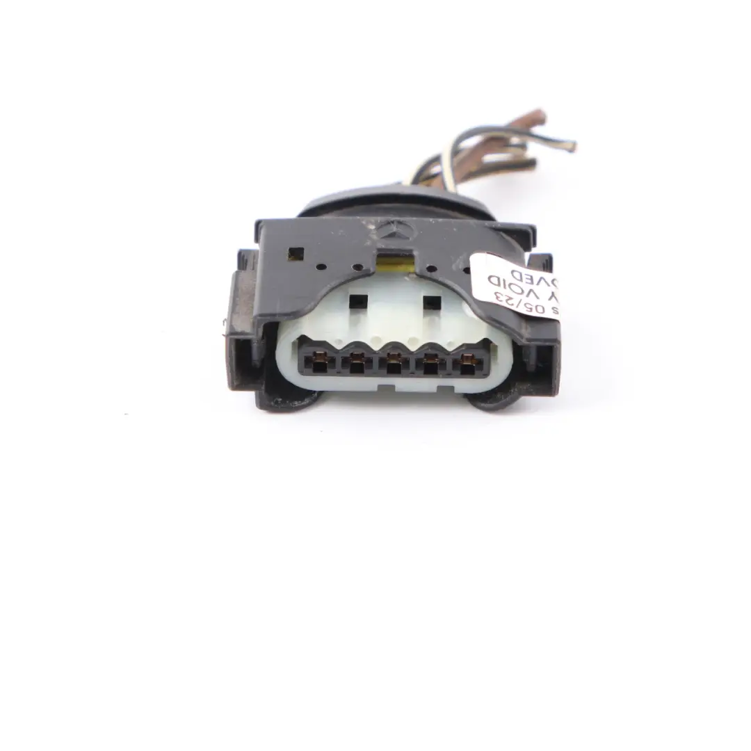 Lamp Plug Mercedes W203 Front Left N/S Light Socket Wiring to with Part number A2125454628 Lamp Plug Mercedes W203 Front Left N/S Light Socket Wiring - SKU A2125454628 - Part number A2125454628