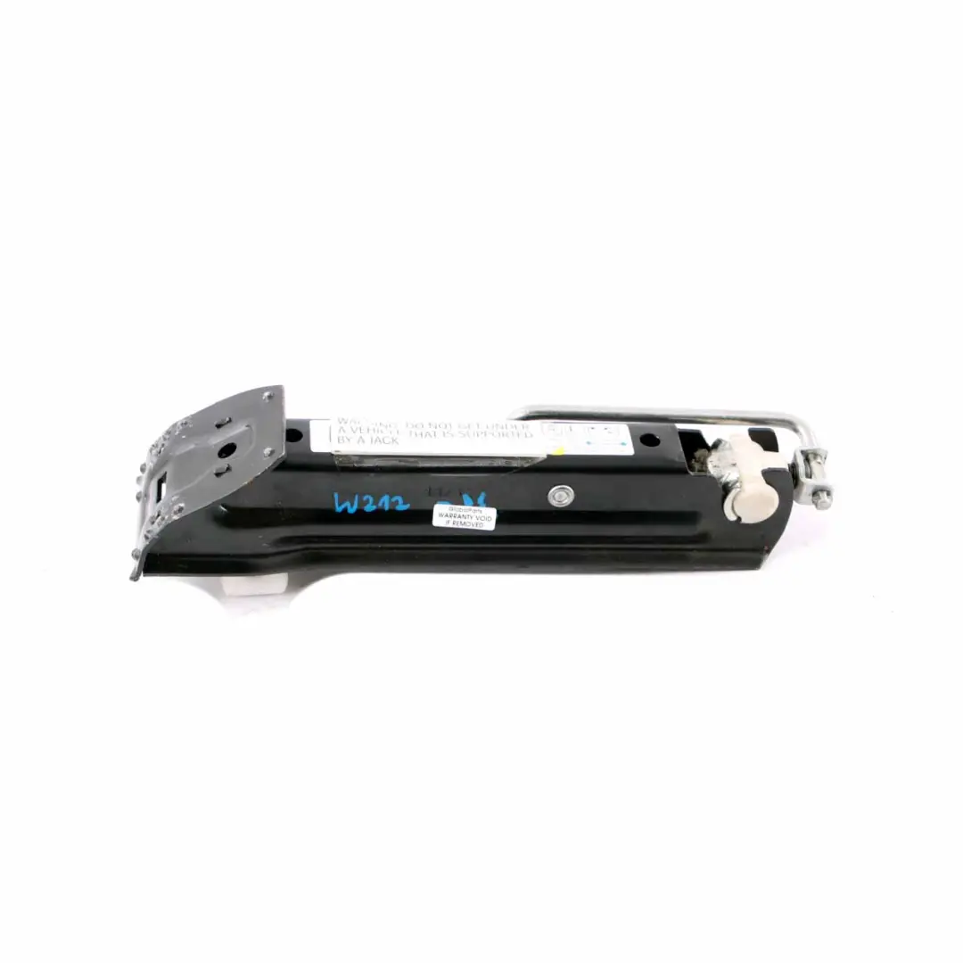 Class W204 W207 W212 Cric Sollevamento Auto Emergenza Ruota per Mercedes C E con numero di parte A2125800018 Mercedes C E Class W204 W207 W212 Cric Sollevamento Auto Emergenza Ruota - SKU A2125800018 - Numero di parte A2125800018