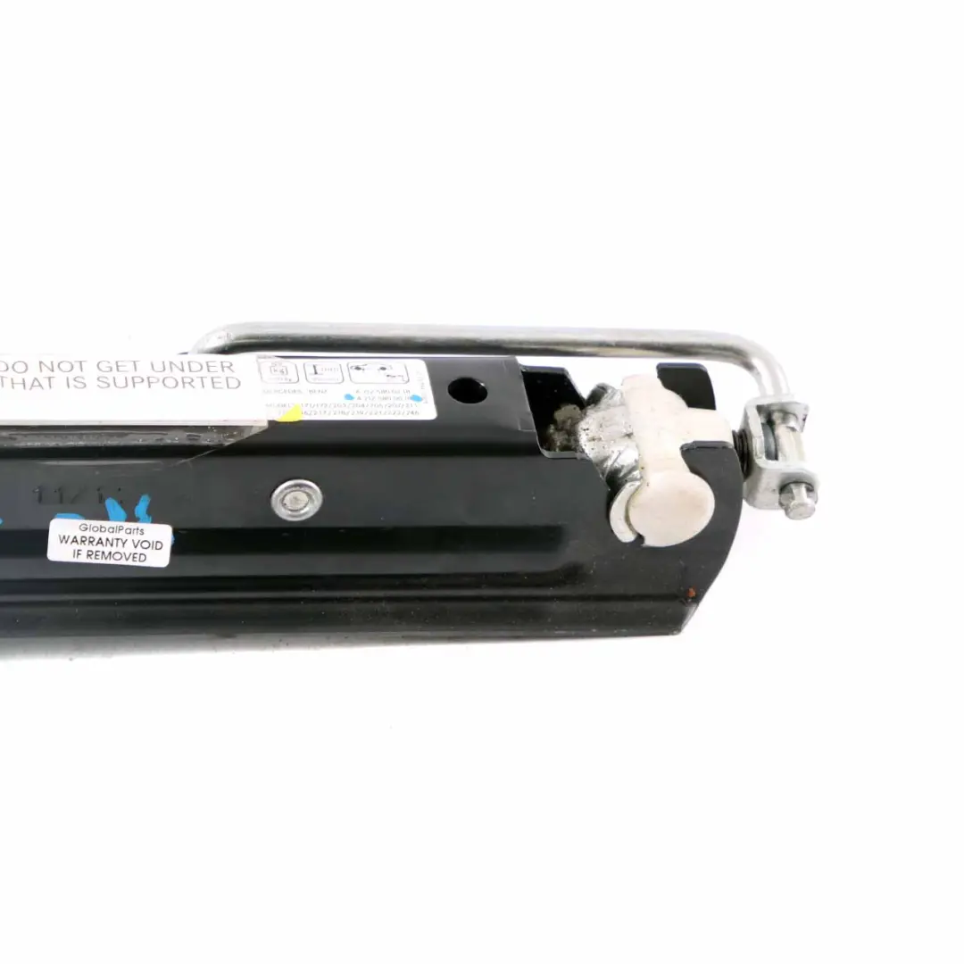 Mercedes-Benz C E Class W204 W207 W212 Car Lifting Jack Tool Emergency Wheel to with Part number A2125800018 Mercedes-Benz C E Class W204 W207 W212 Car Lifting Jack Tool Emergency Wheel - SKU A2125800018 - Part number A2125800018