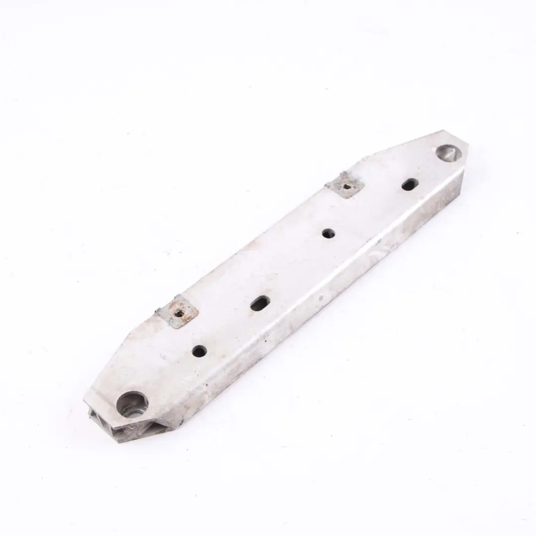 Supporto Irrigidimento Puntone Puntone Sottoscocca per Mercedes W212 con numero di parte A2126190025 Mercedes W212 Supporto Irrigidimento Puntone Puntone Sottoscocca - SKU A2126190025 - Numero di parte A2126190025