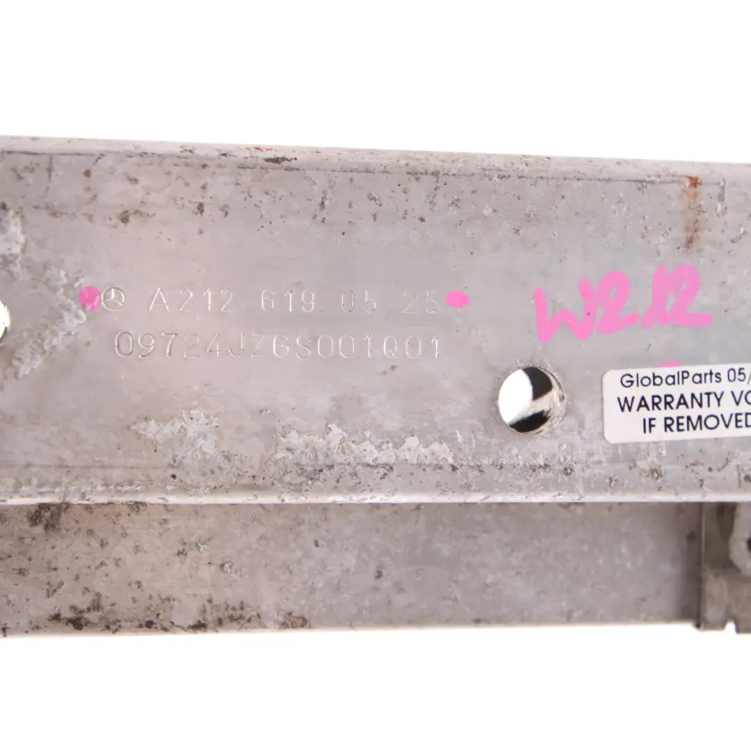 Wspornik Mocowanie Skrzyni do Mercedes W212 o numerze A2136280000 Mercedes W212 Wspornik Mocowanie Skrzyni - SKU A2126190525 - Numer Części A2136280000