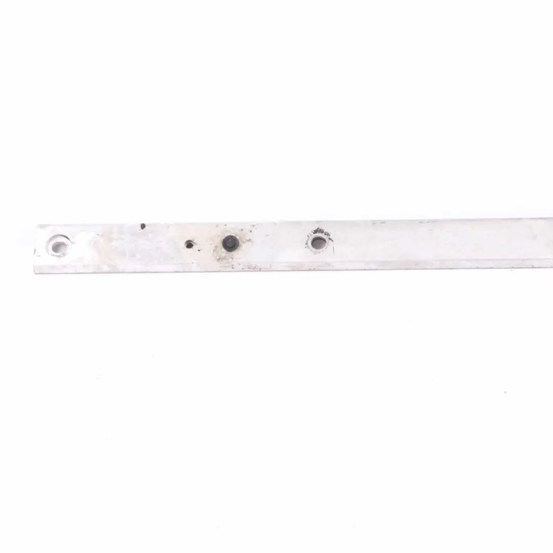 Mercedes W212 puntone irrigidimento pavimento supporto sottoscocca - SKU A2126191000 - Numero di parte A2126191000