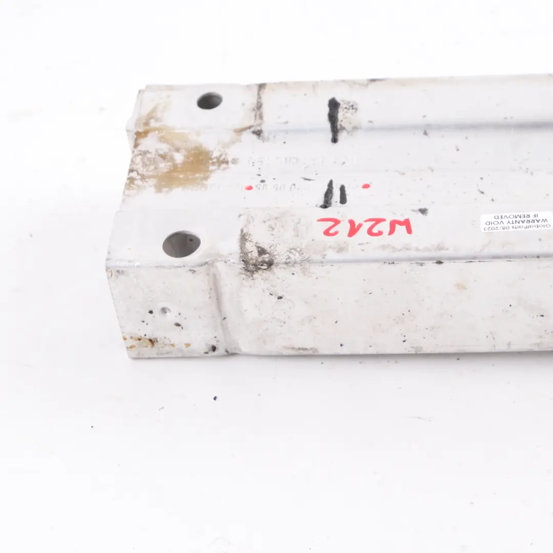 Mercedes W212 Refuerzo parachoques Delantero Izquierdo protección - SKU A2126200595 - Número de pieza A2126200595