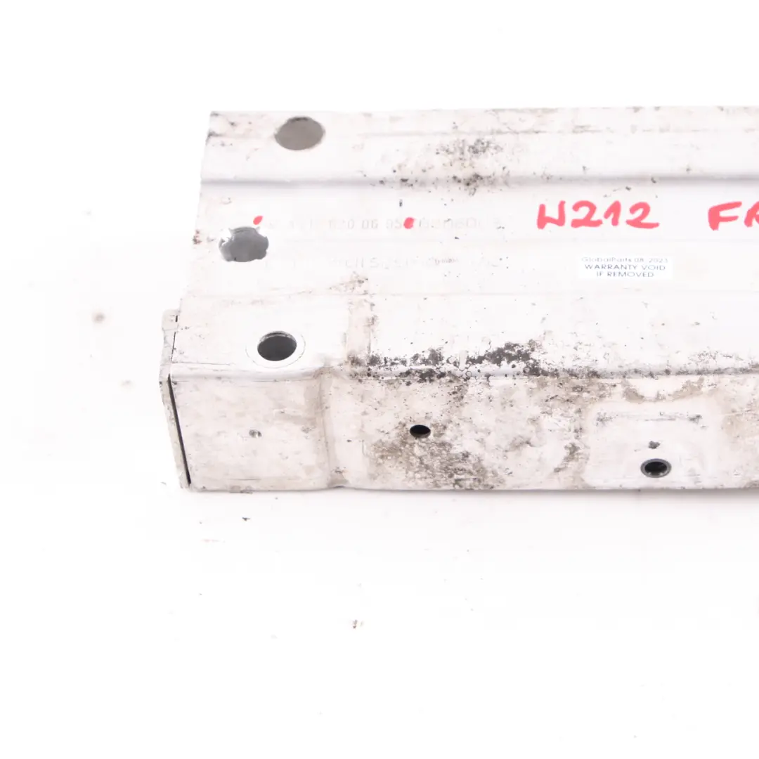 Renfort de pare chocs avant droit Support collision pour Mercedes W212 à propos du numéro de pièce A2126200695 Mercedes W212 Renfort de pare chocs avant droit Support collision - SKU A2126200695 - Numéro de pièce A2126200695