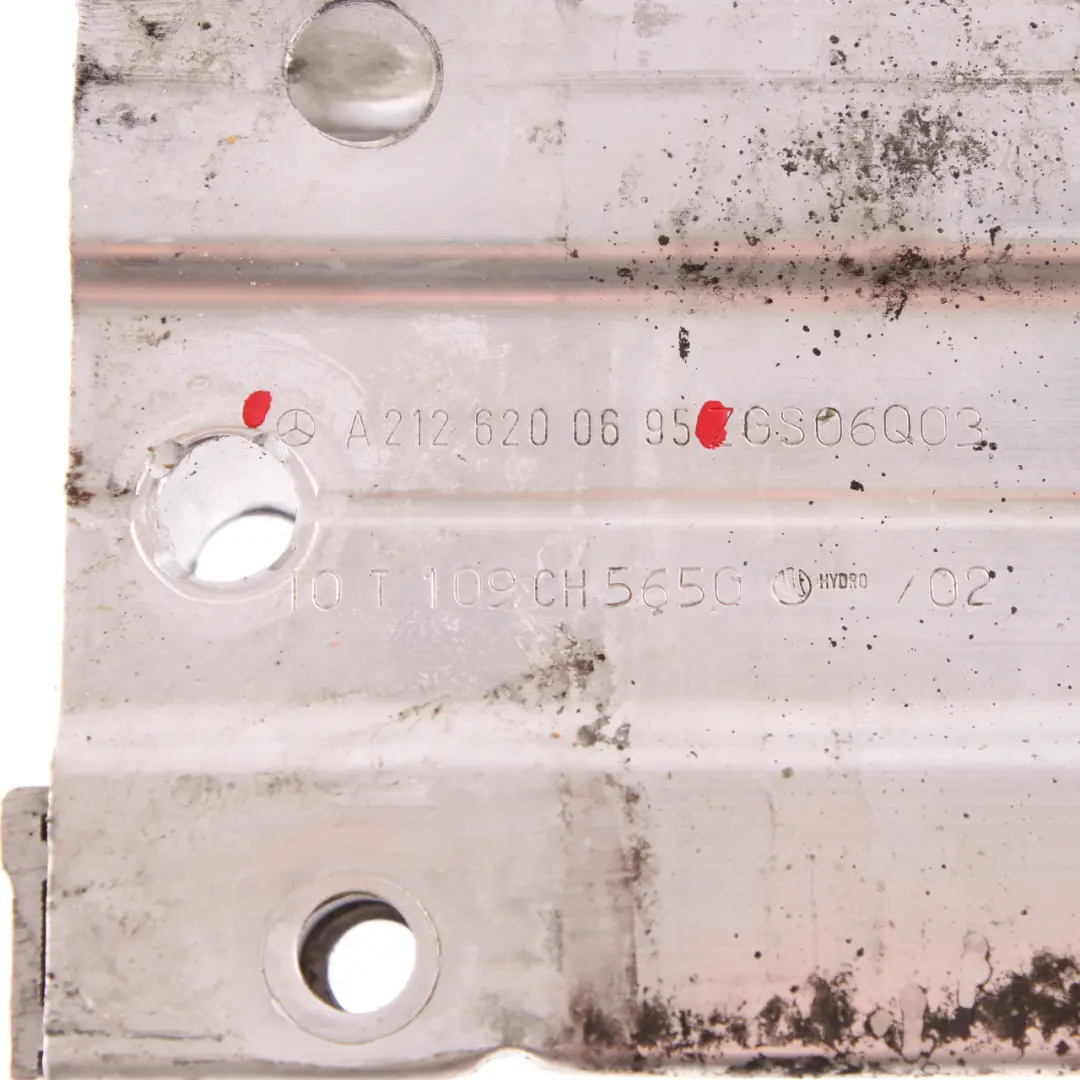 Rinforzo paraurti anteriore destro Portacristalli per Mercedes W212 con numero di parte A2126200695 Mercedes W212 Rinforzo paraurti anteriore destro Portacristalli - SKU A2126200695 - Numero di parte A2126200695