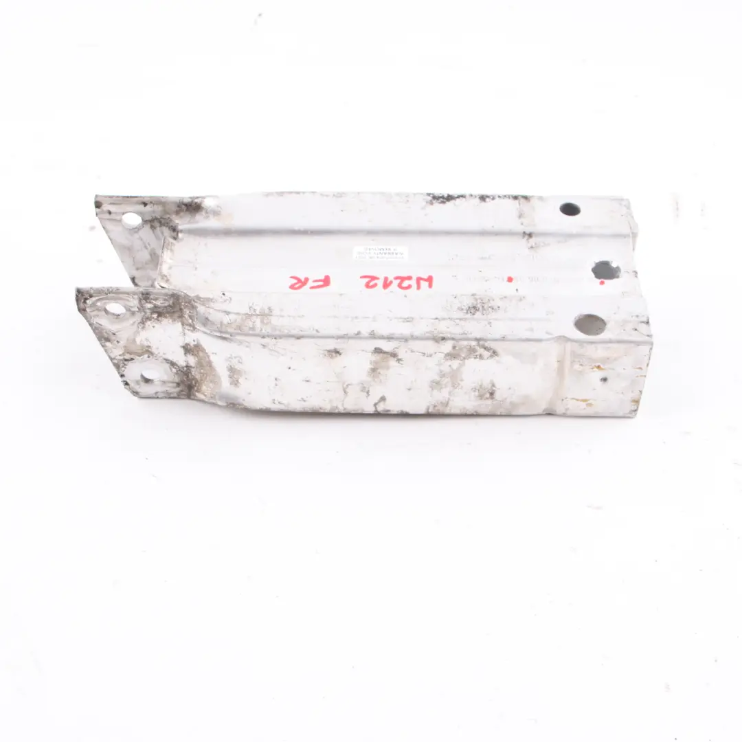 Rinforzo paraurti anteriore destro Portacristalli per Mercedes W212 con numero di parte A2126200695 Mercedes W212 Rinforzo paraurti anteriore destro Portacristalli - SKU A2126200695 - Numero di parte A2126200695