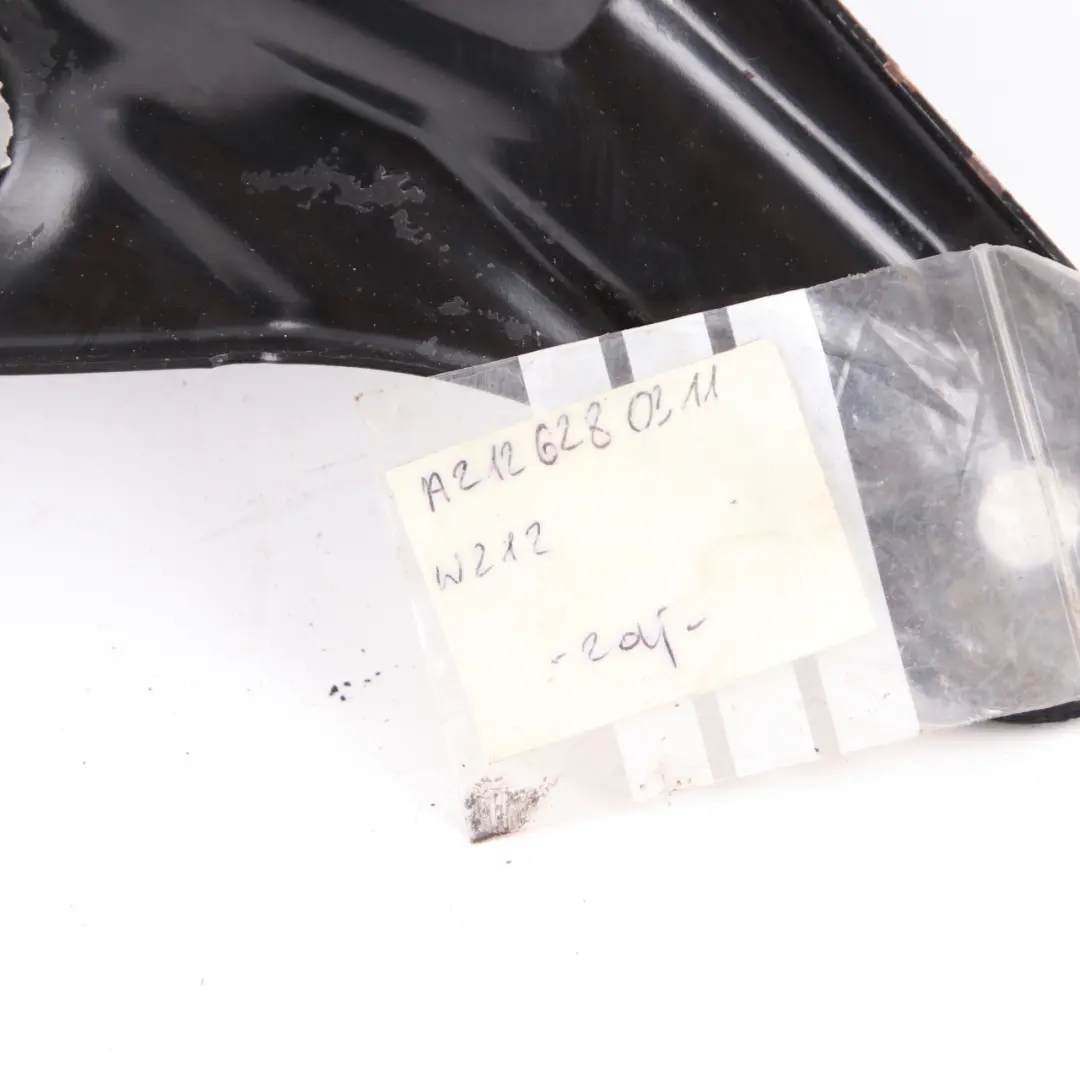 Mercedes W204 W212 Wspornik Osłona Mocowanie Sanek Przód - SKU A2126280311 - Numer Części A2126280311